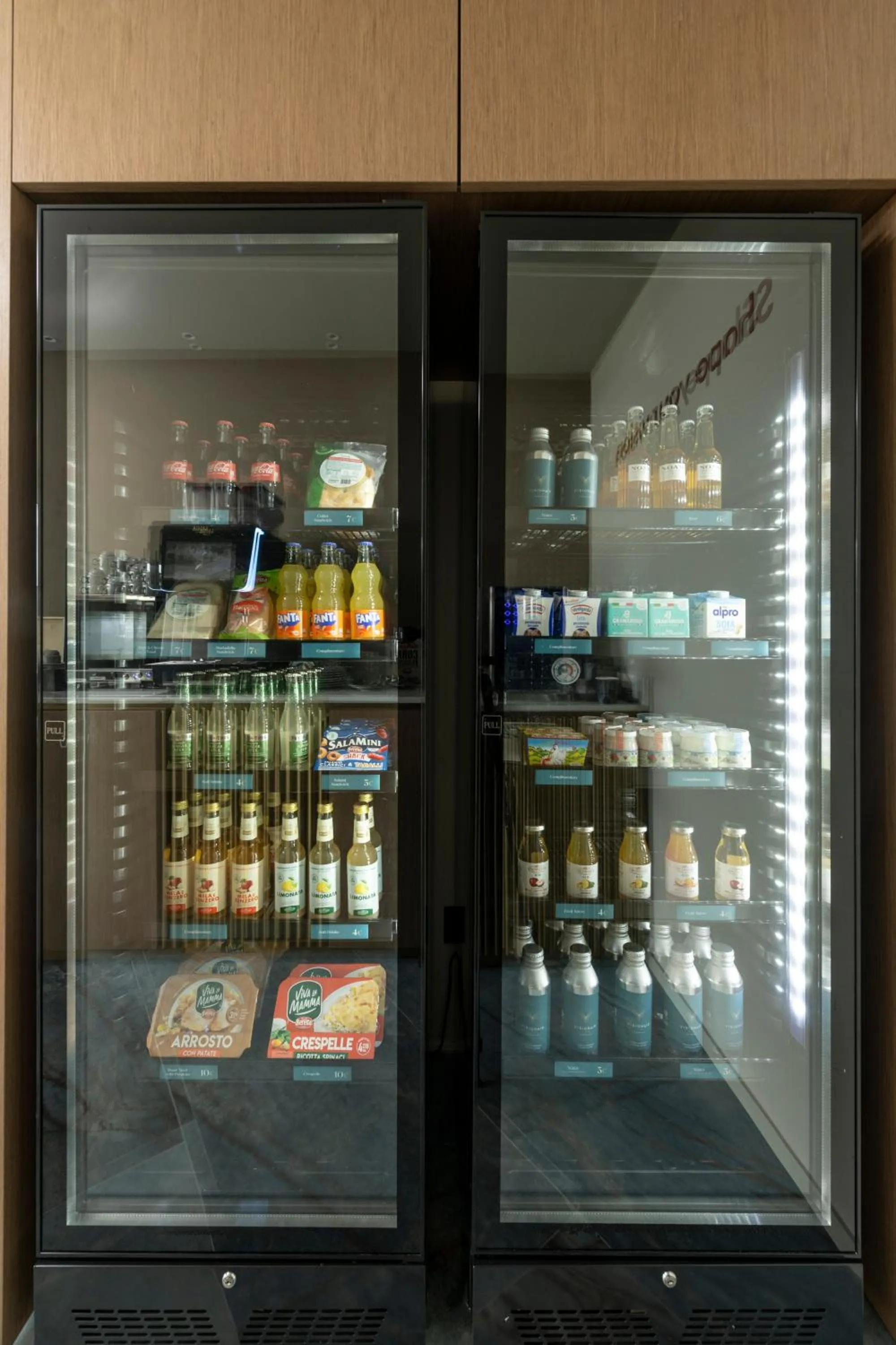 Food and drinks in Visionair Suites & SPA-Room Only e Honesty Bar