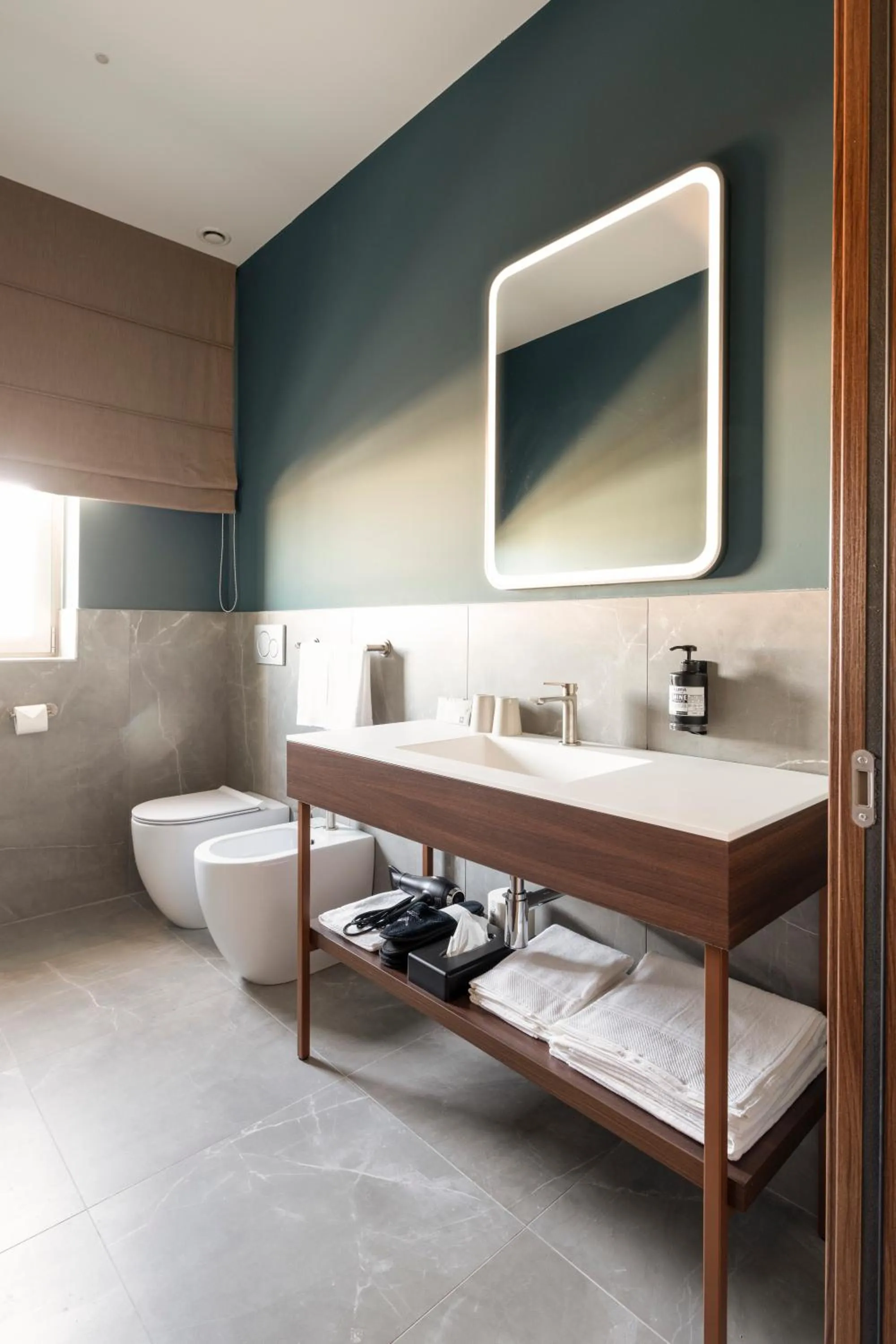 Bathroom in Visionair Suites & SPA-Room Only e Honesty Bar