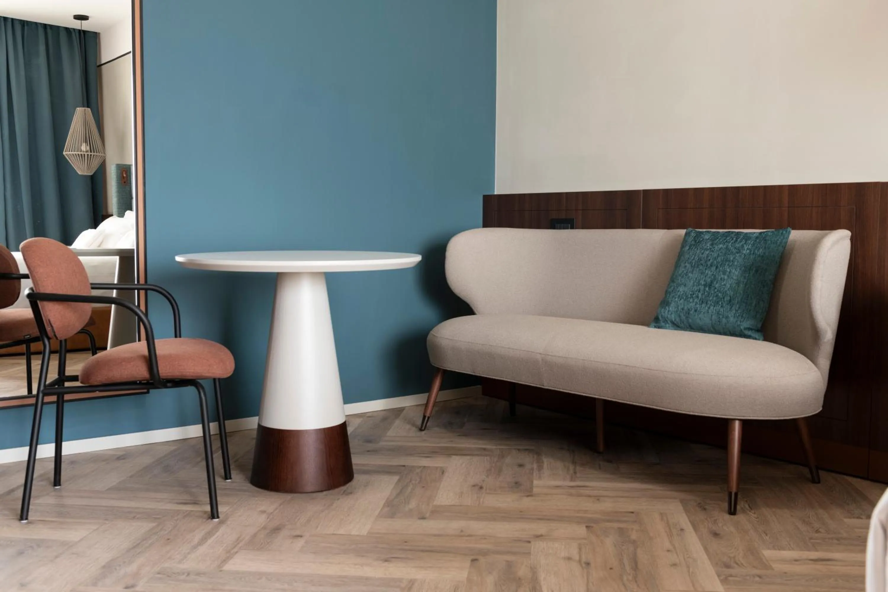 Living room in Visionair Suites & SPA-Room Only e Honesty Bar