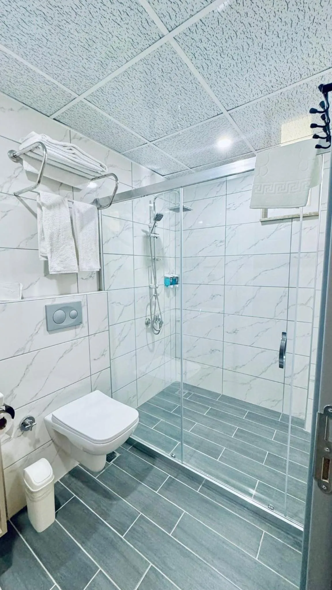 Shower in Toprak City Hotel Antalya