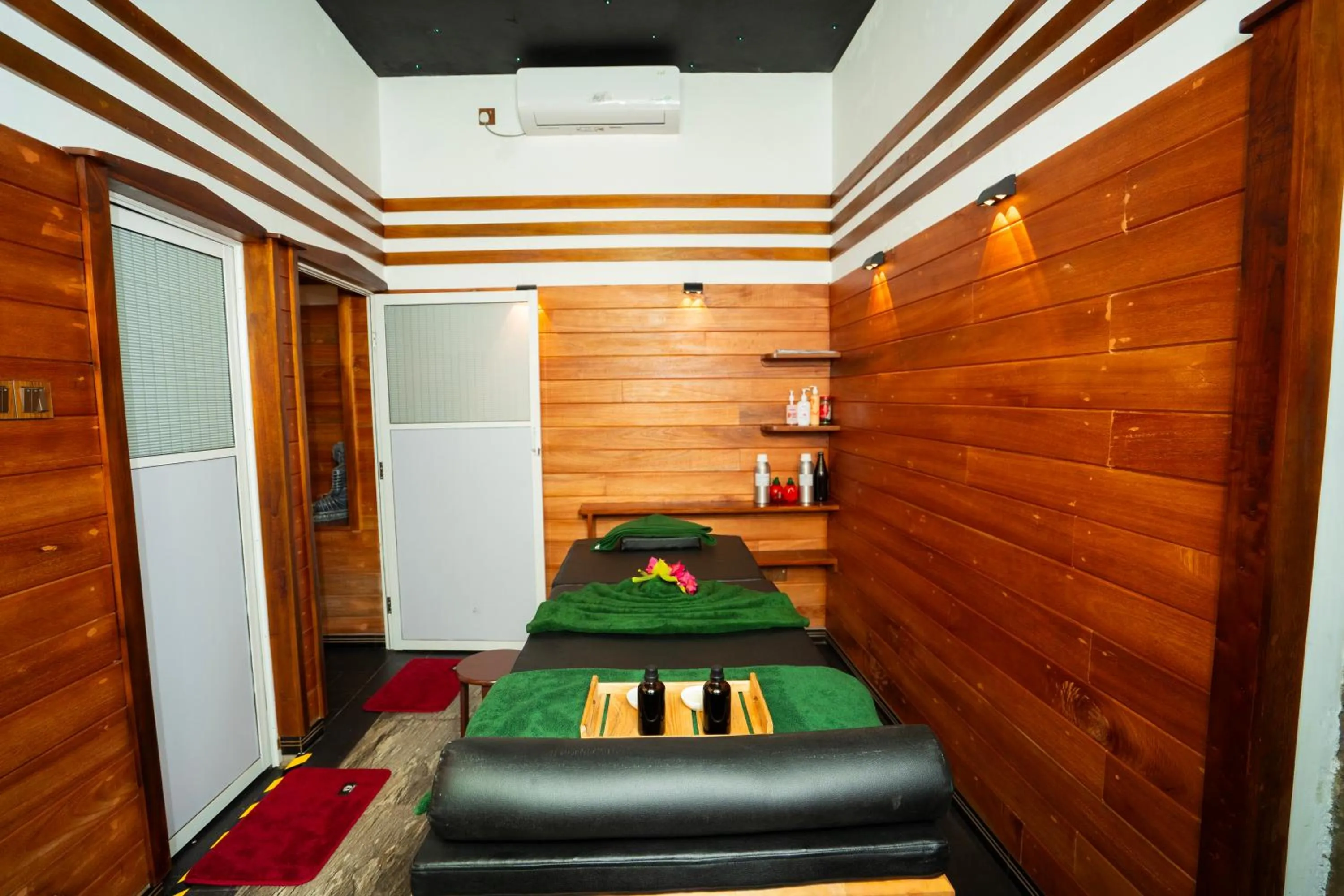 Hill Paradise Hanthana