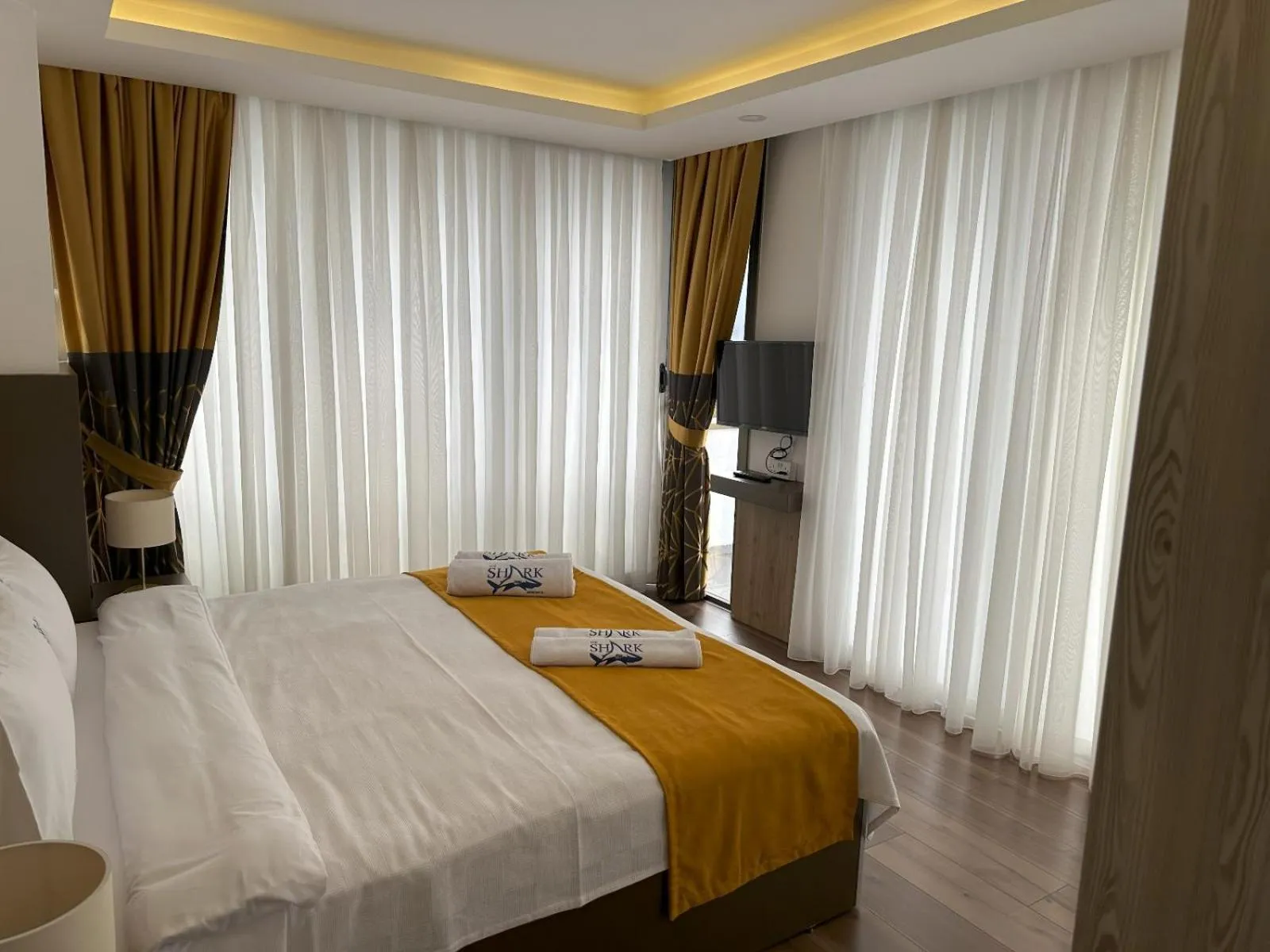 Bed in Nurel Shark Residence