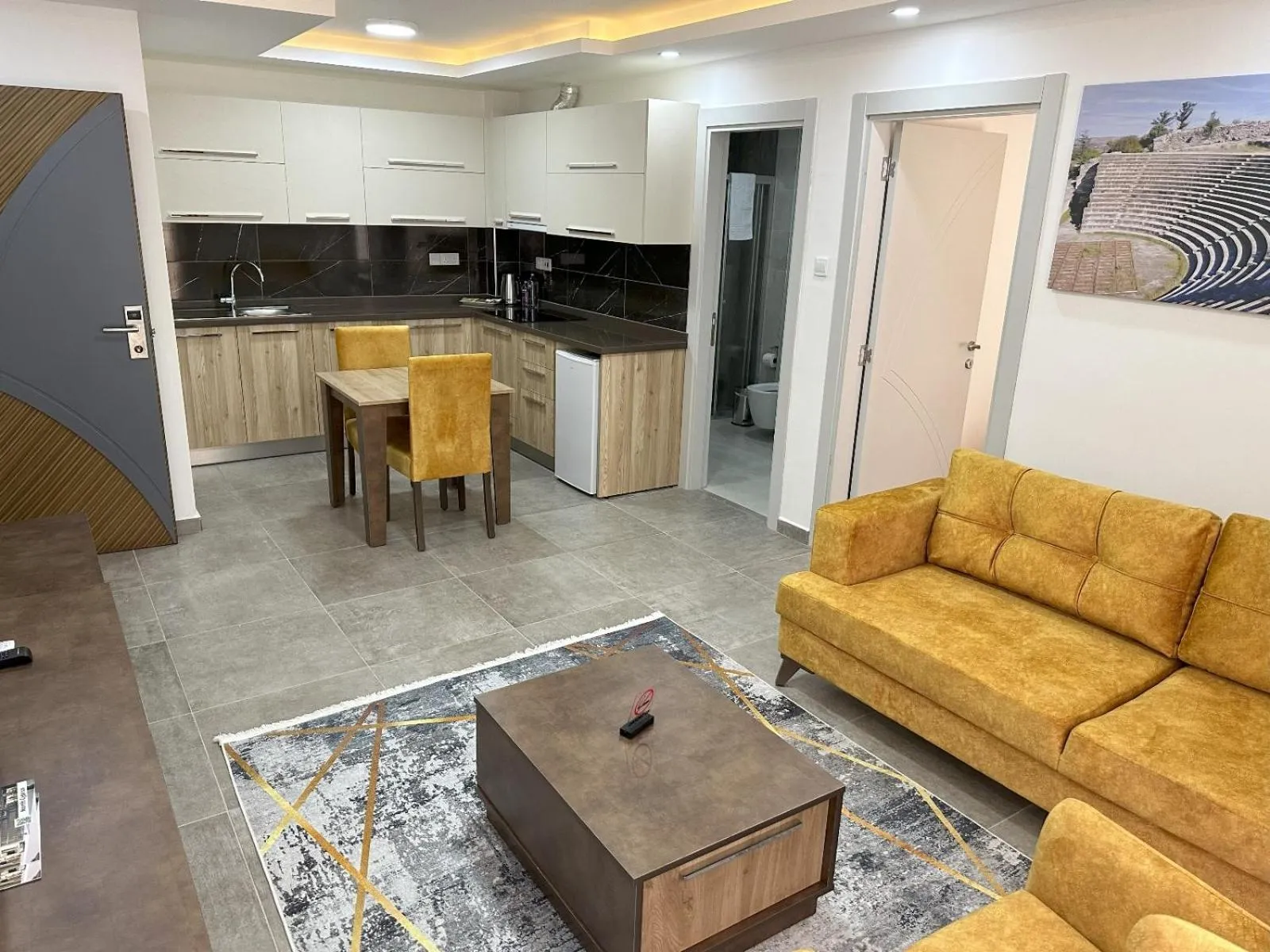 TV and multimedia in Nurel Shark Residence