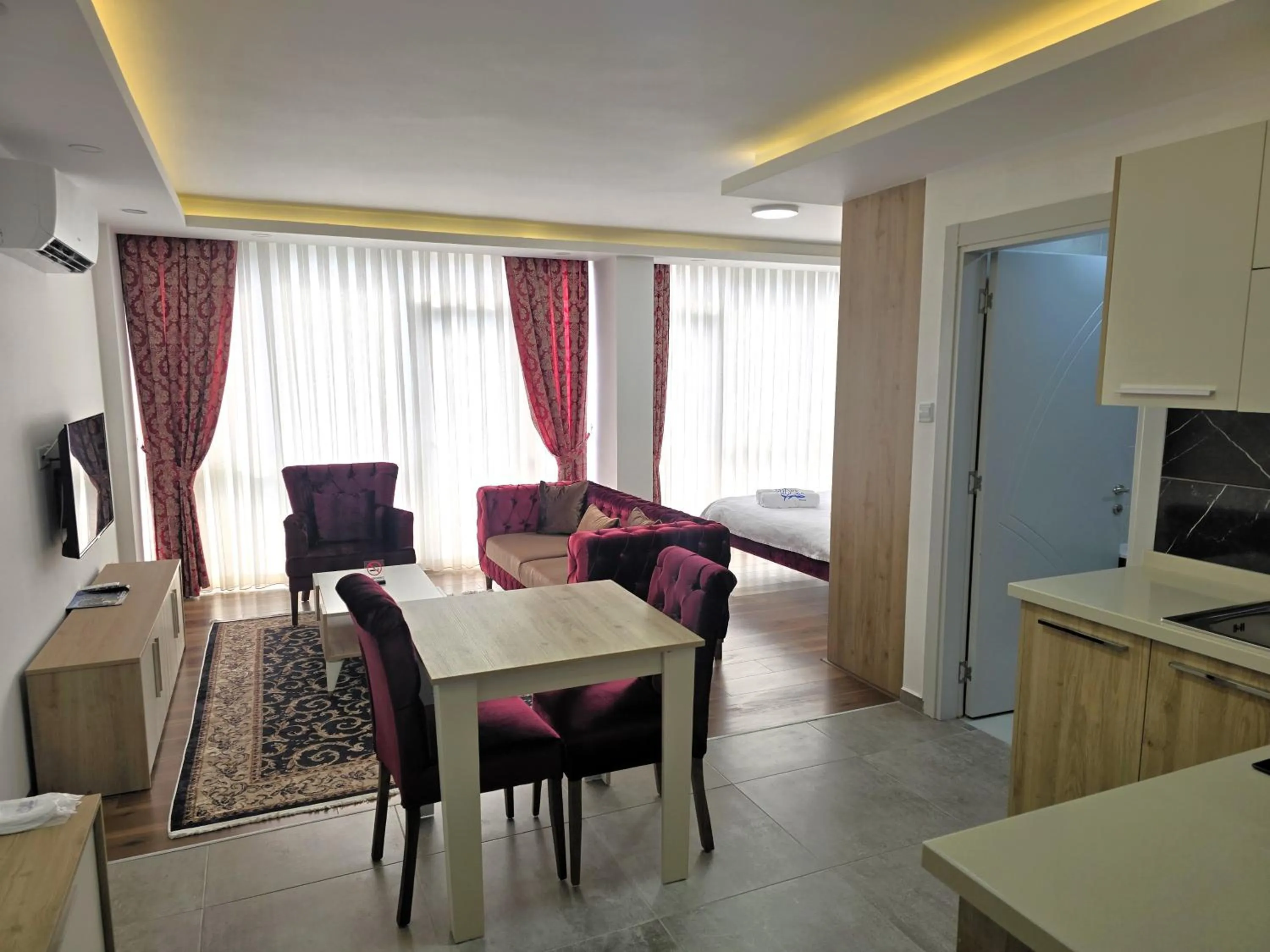 Kitchen or kitchenette in Nurel Shark Residence