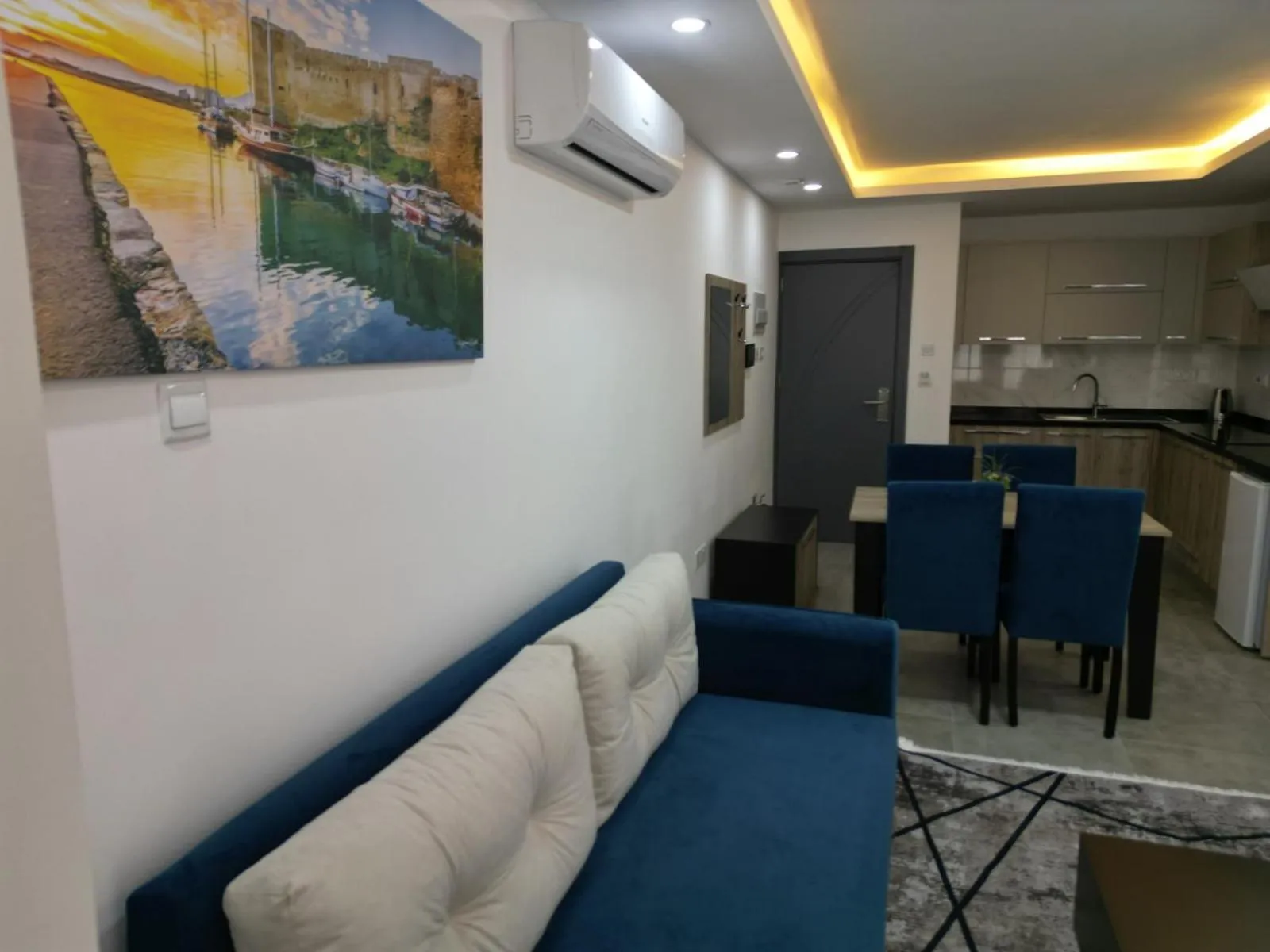 Kitchen or kitchenette in Nurel Shark Residence