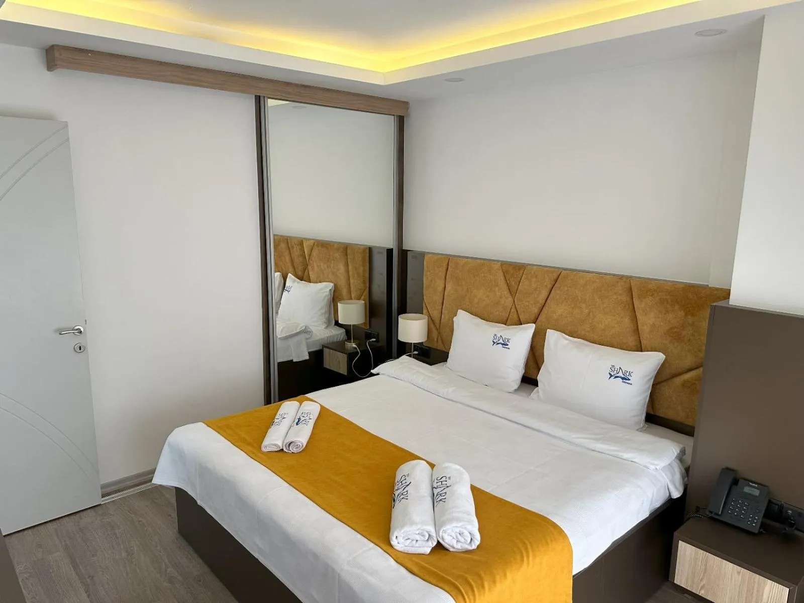 Bed in Nurel Shark Residence