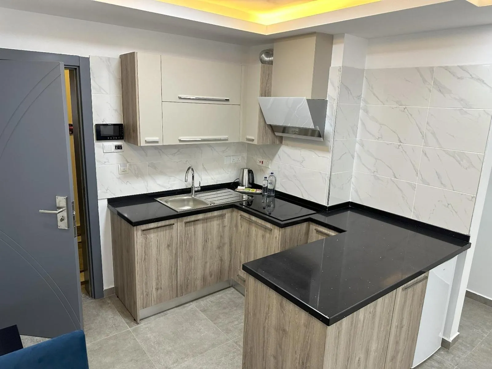 Coffee/tea facilities in Nurel Shark Residence