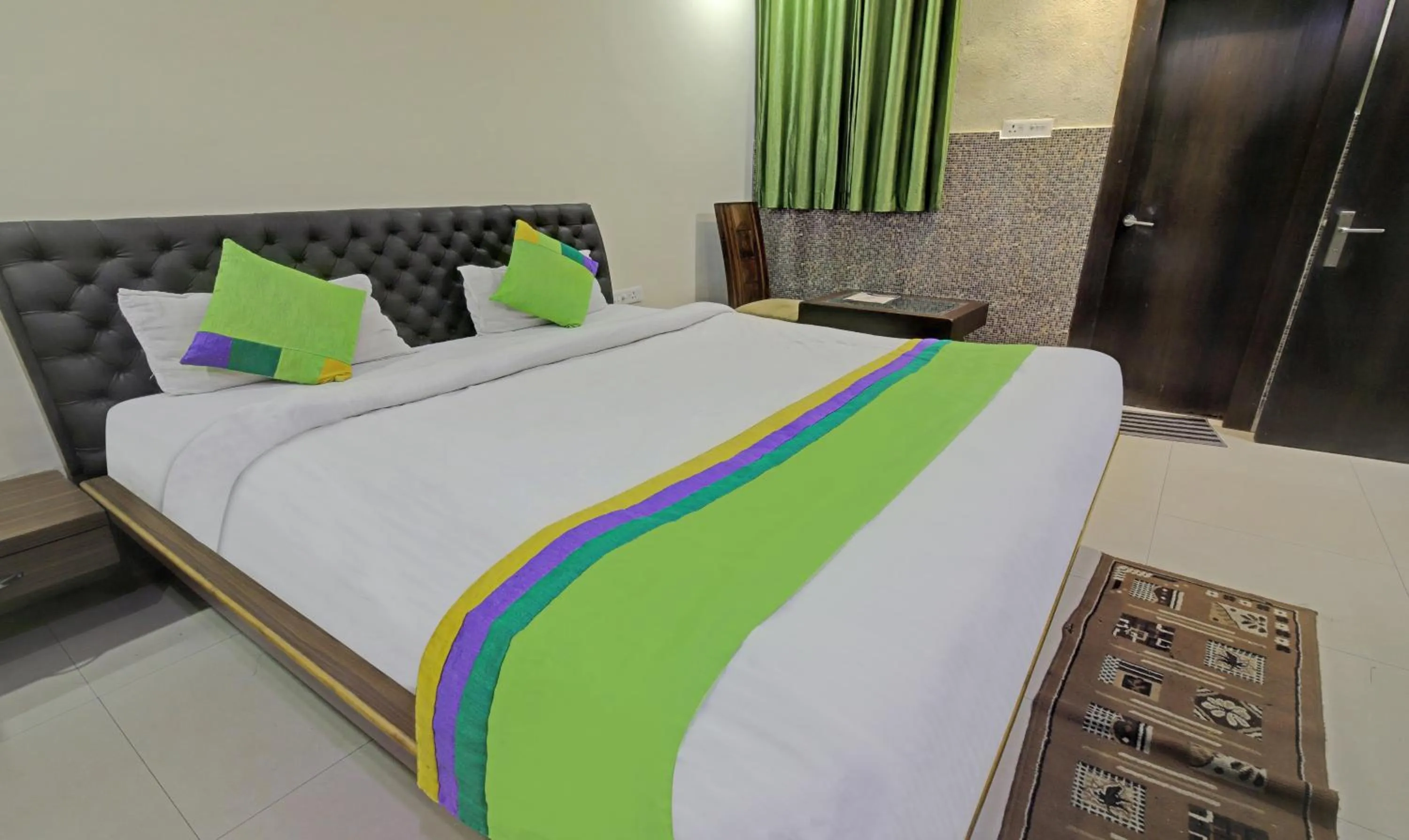 Bedroom, Bed in Treebo Archie Regency