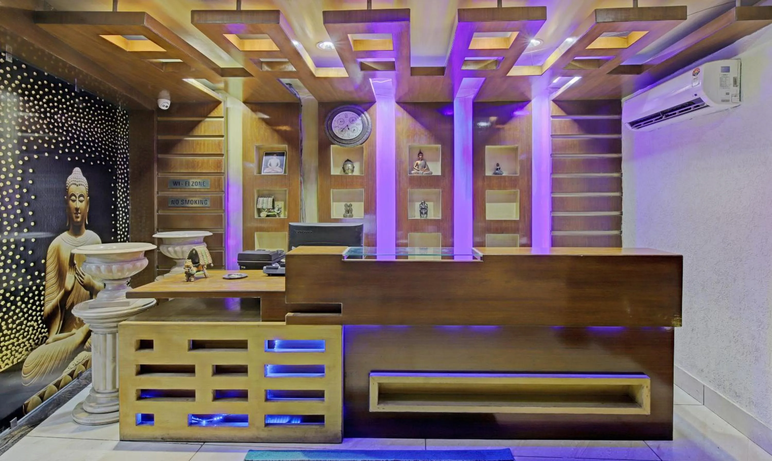 Lobby or reception in Treebo Archie Regency