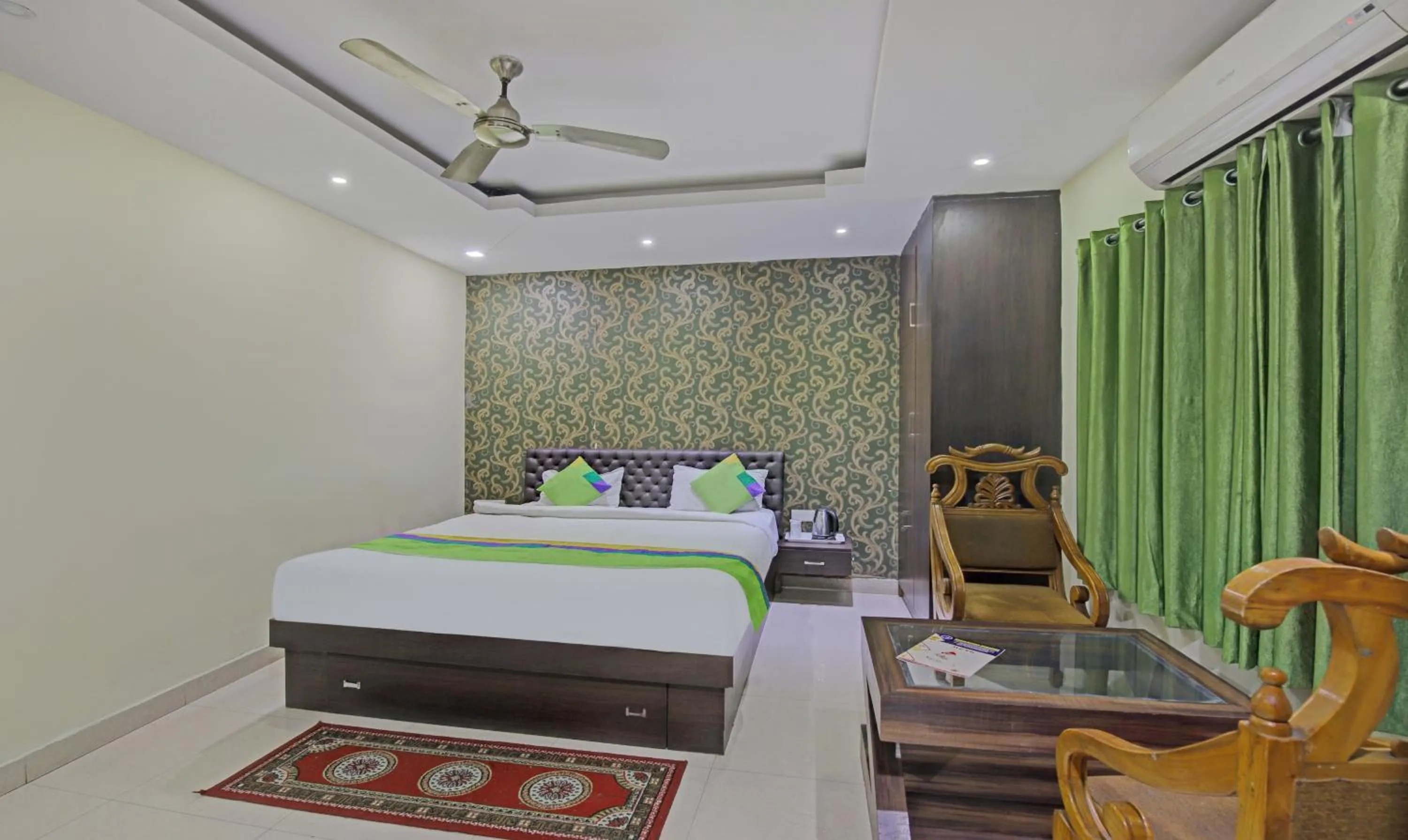 Bedroom, Bed in Treebo Archie Regency
