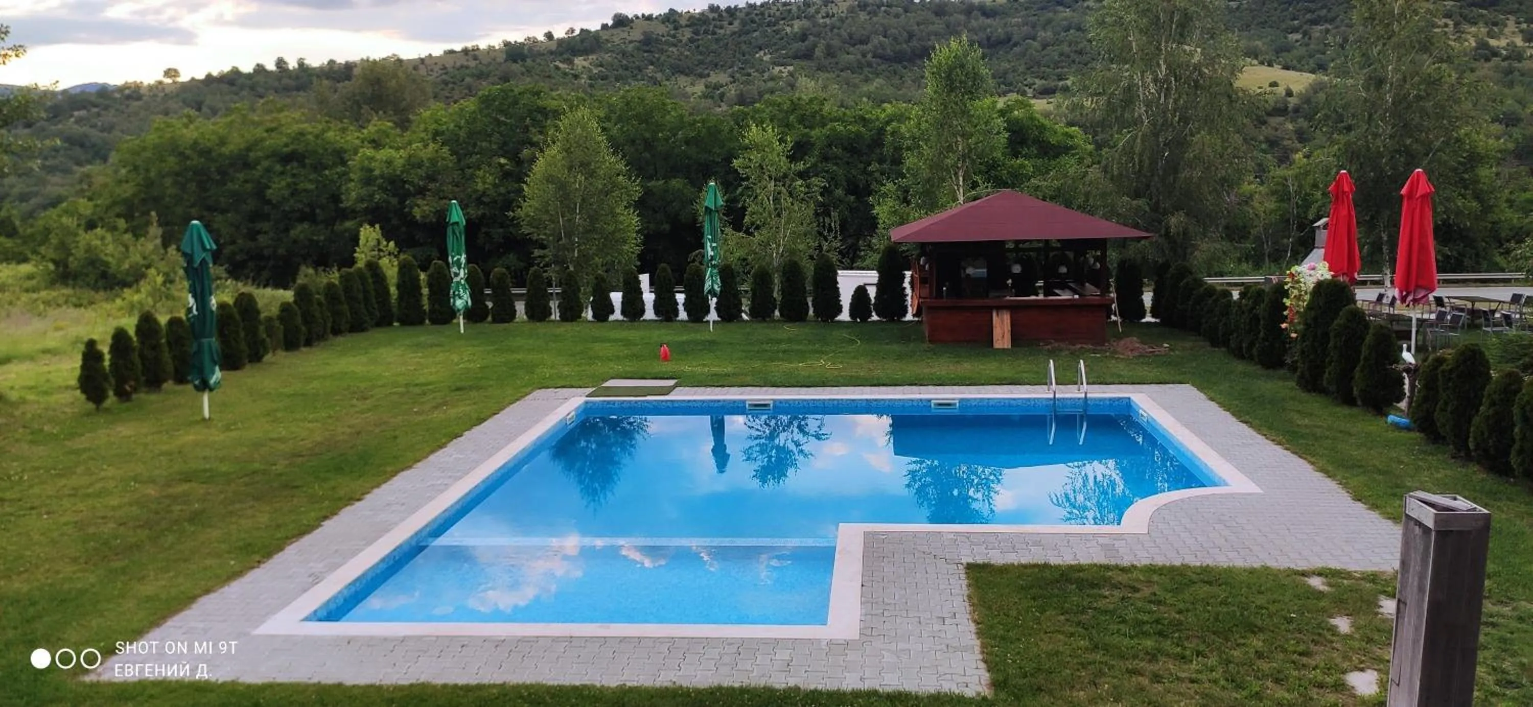 Pool view in Alpine Garden Hotel (Trayanovi Dvori)
