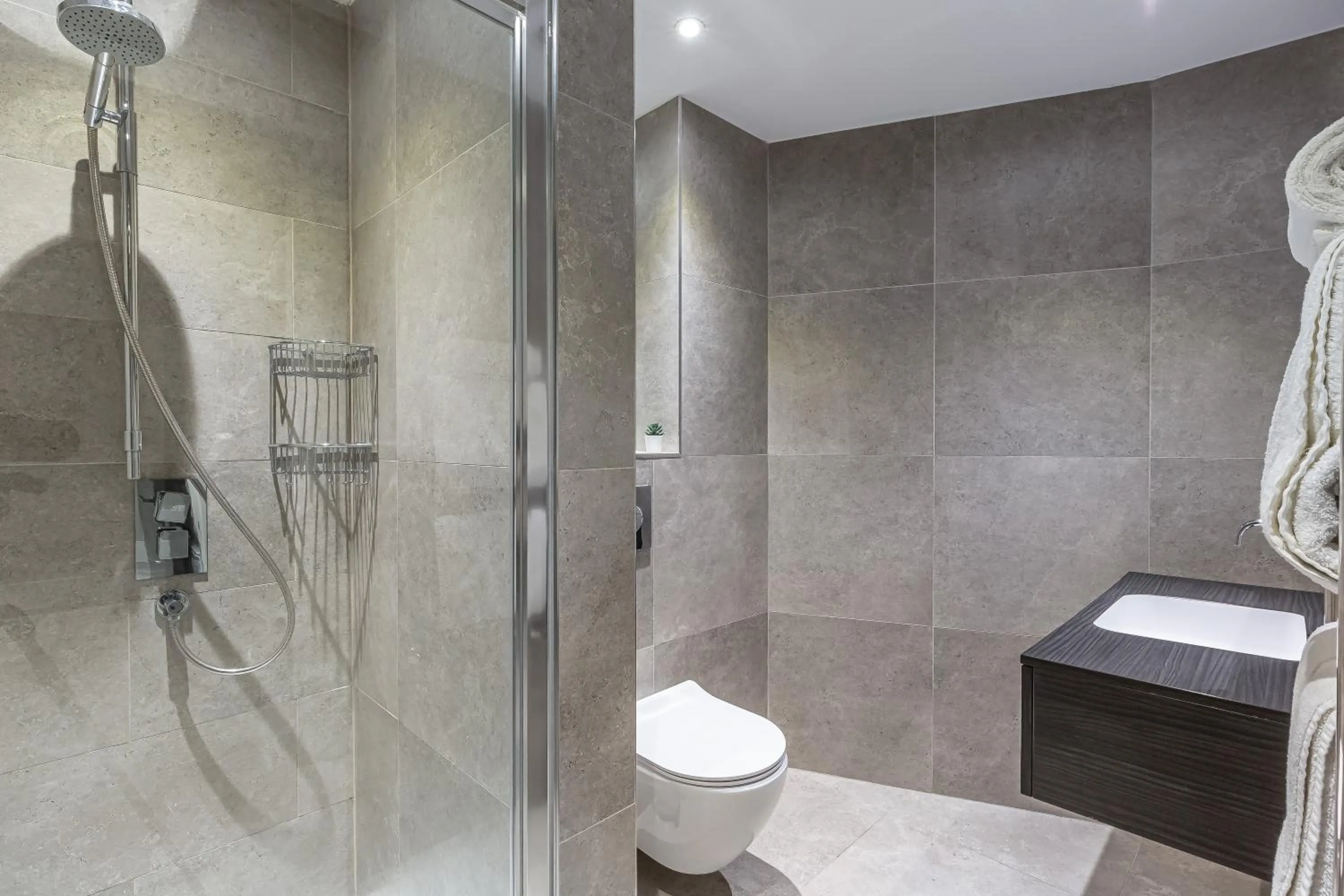 Green Street Residences by Aeria Apartments