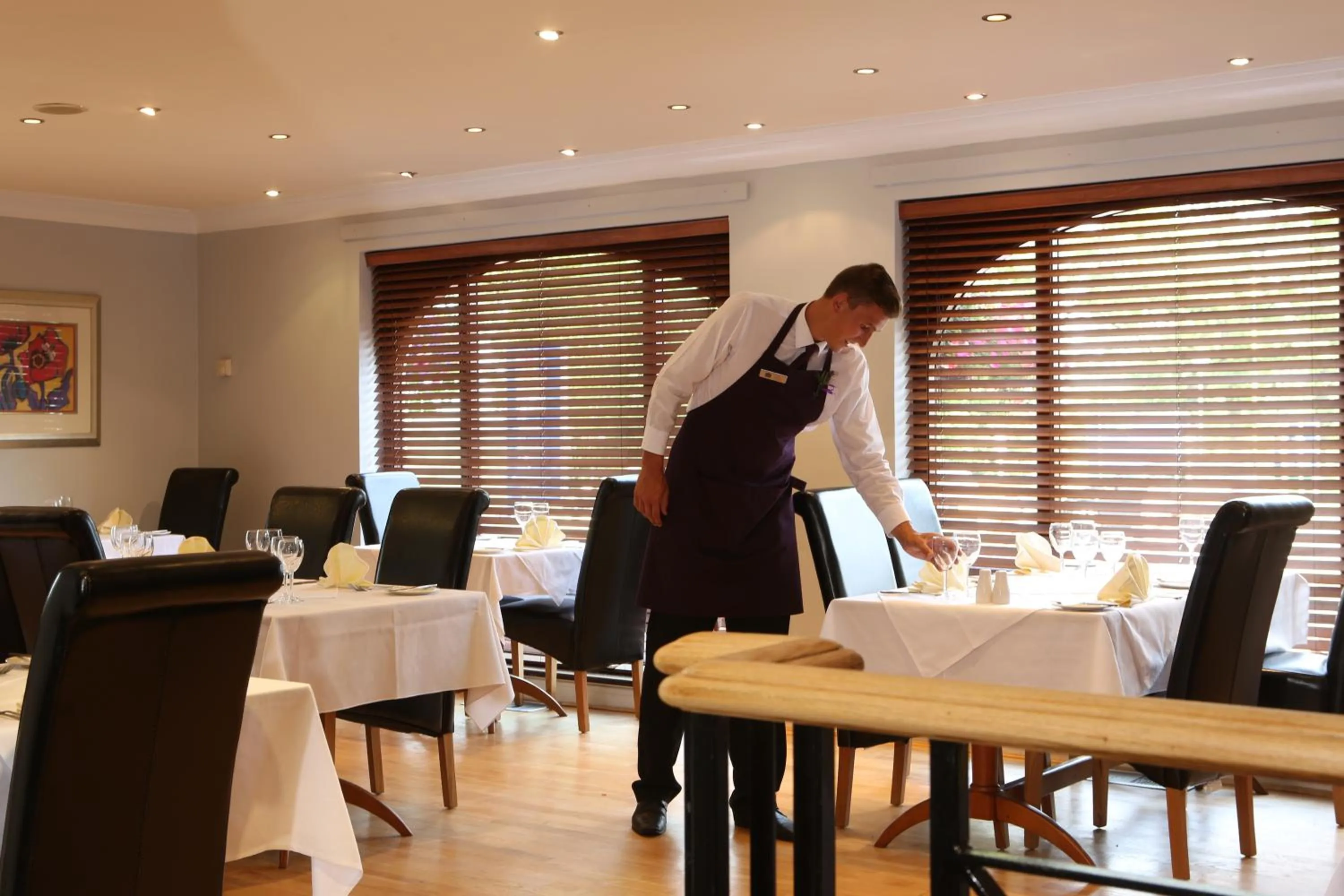 Restaurant/places to eat in Everglades Hotel Warrington West