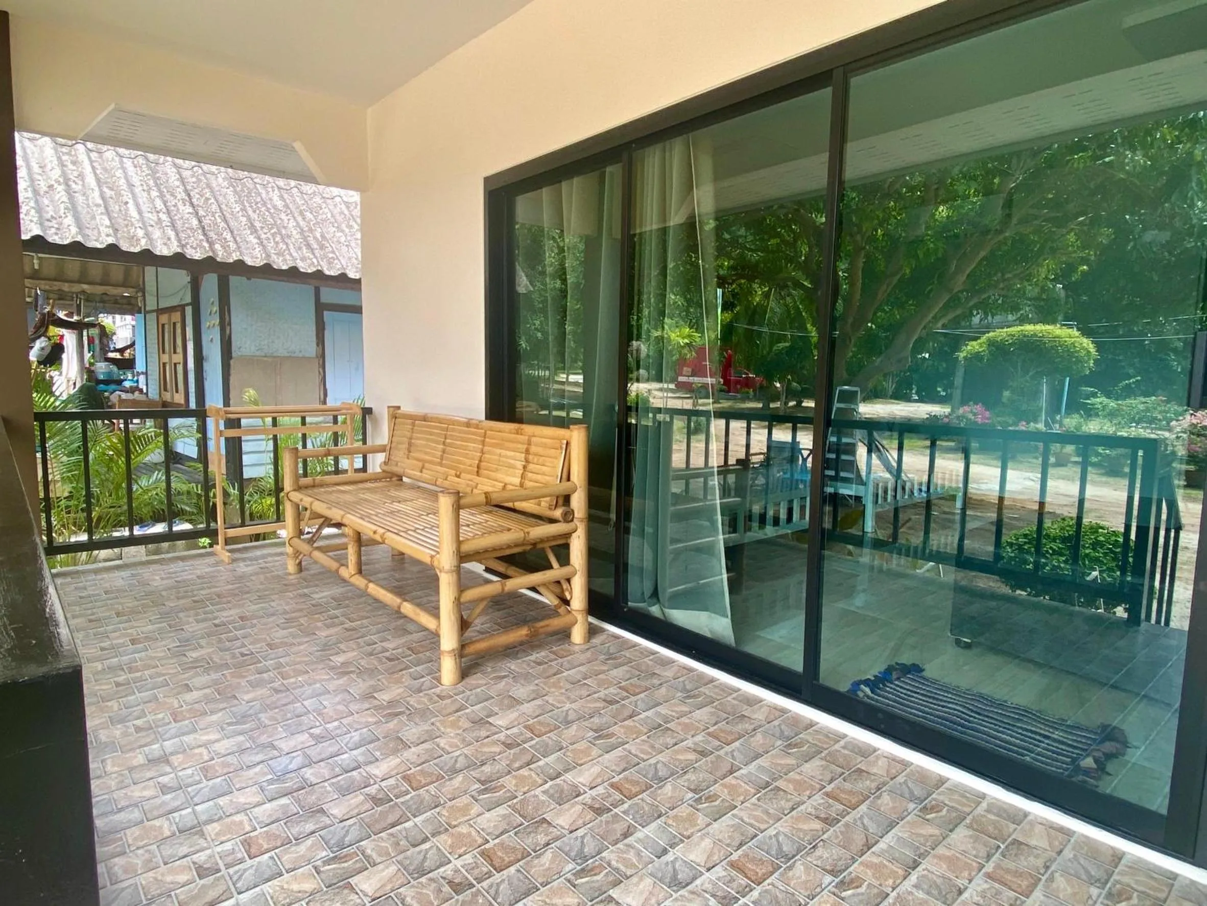 Rainbow Bungalow Haadrin Koh Phangan