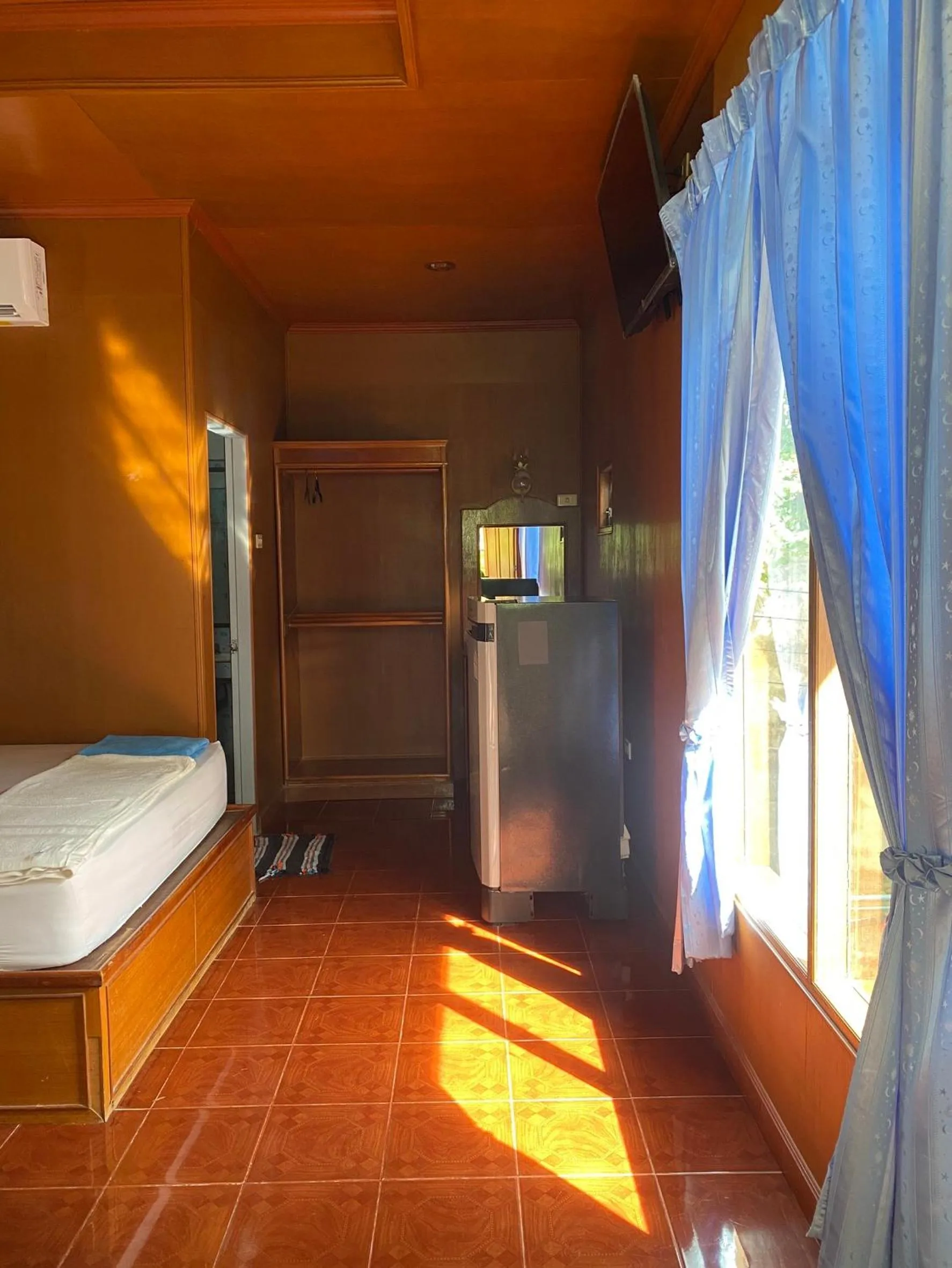 Rainbow Bungalow Haadrin Koh Phangan