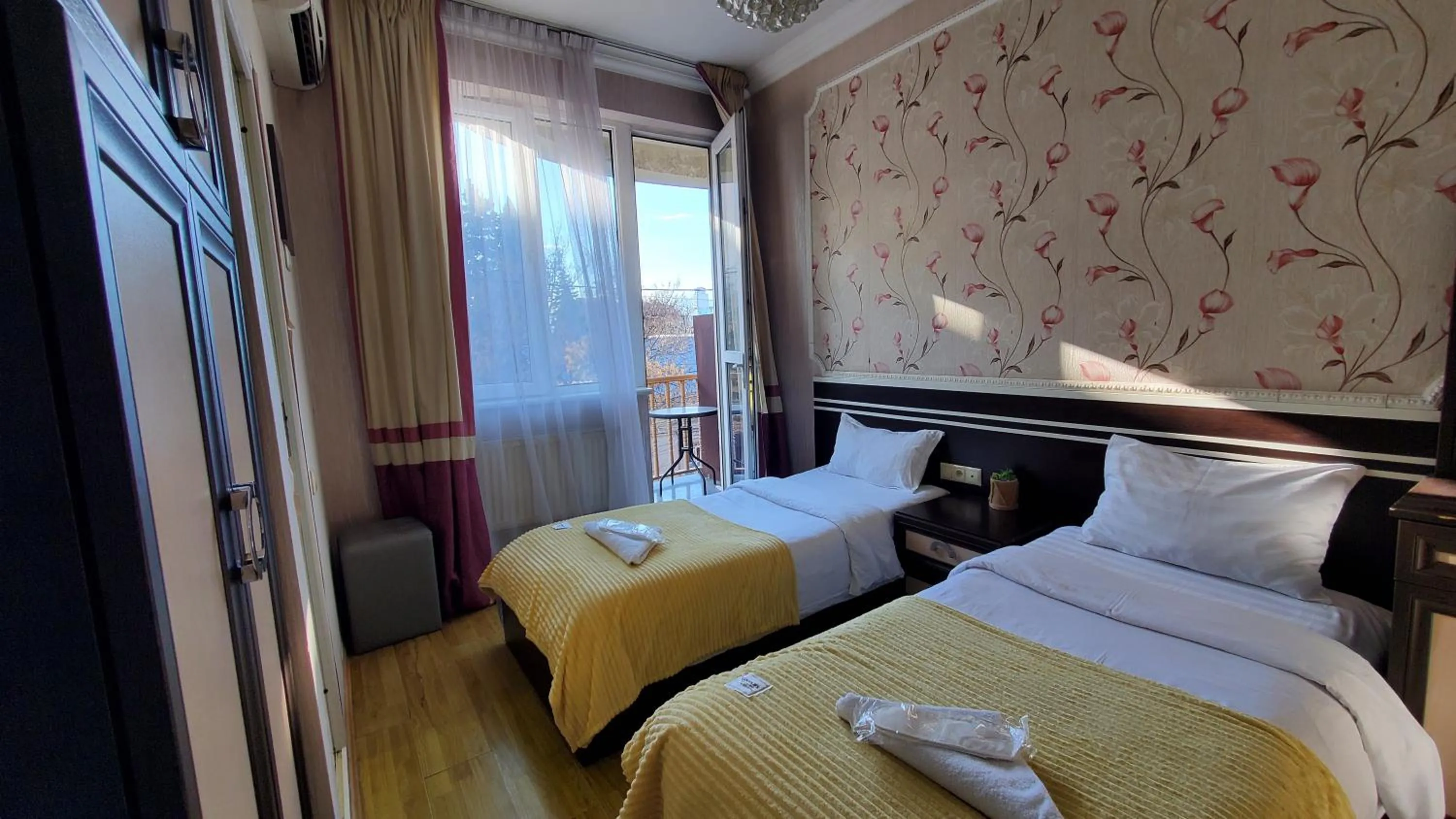 Bed in Hotel Antalia