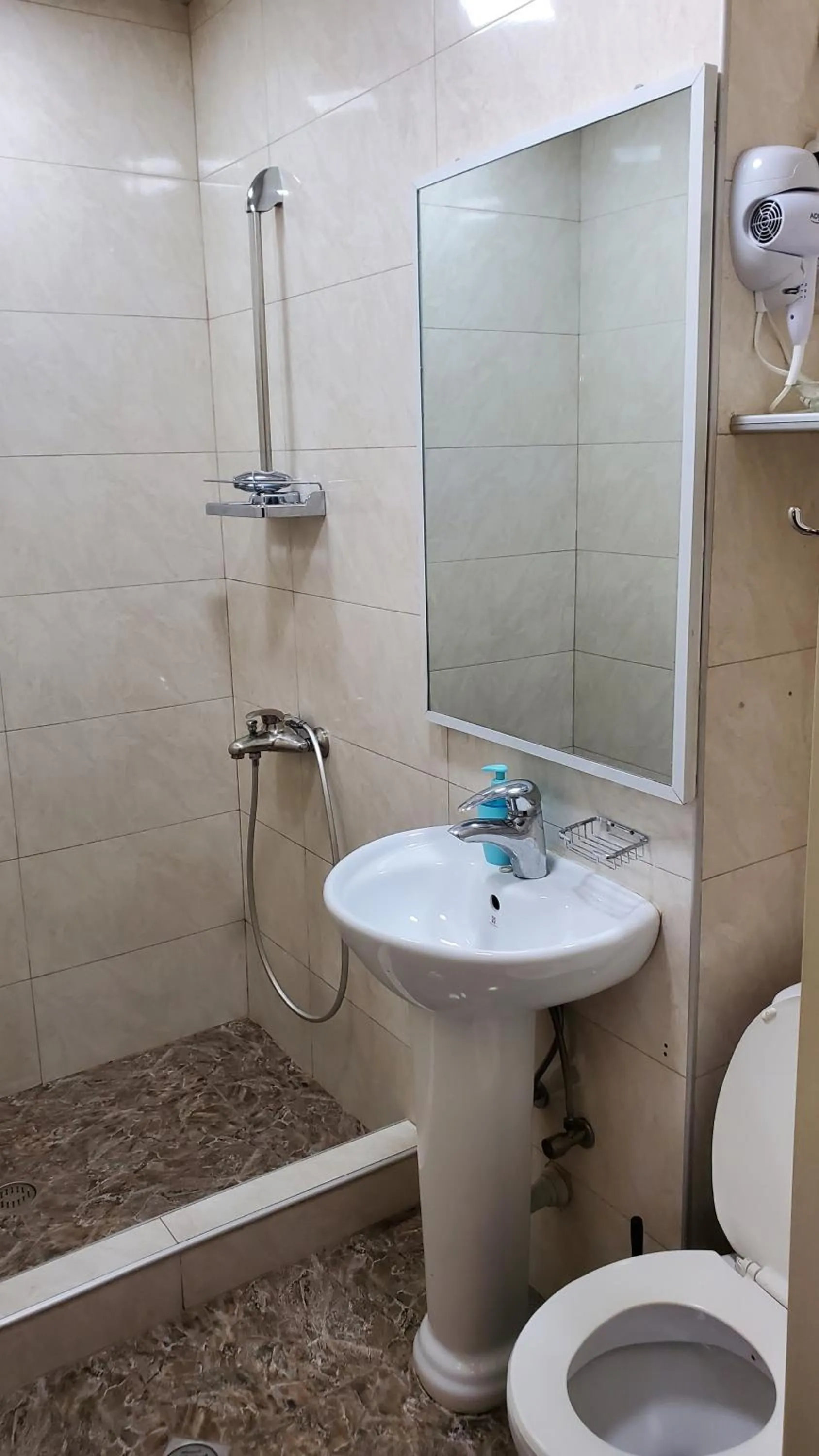 Shower in Hotel Antalia