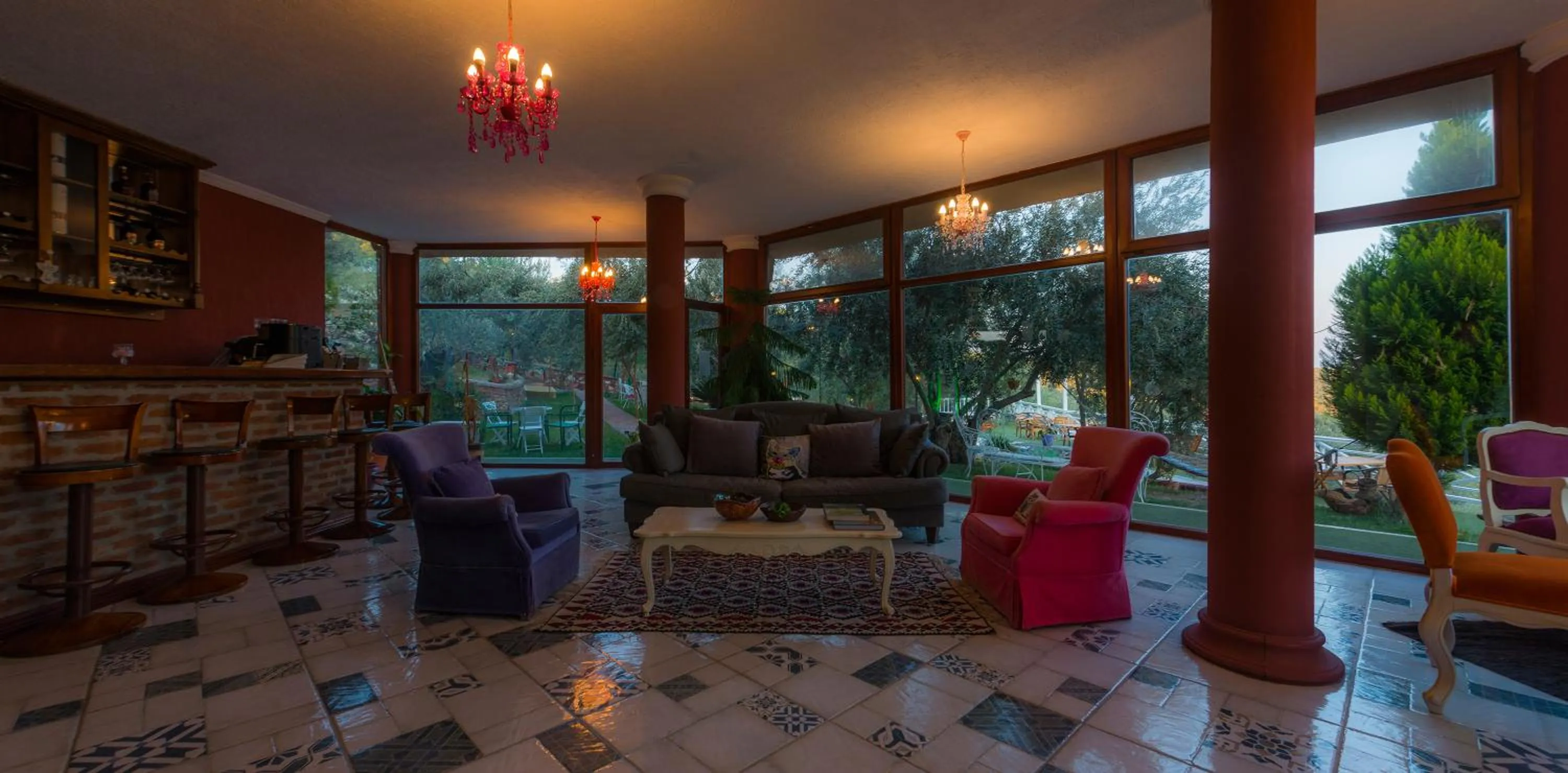 Communal lounge/ TV room in Aeneas Hotel