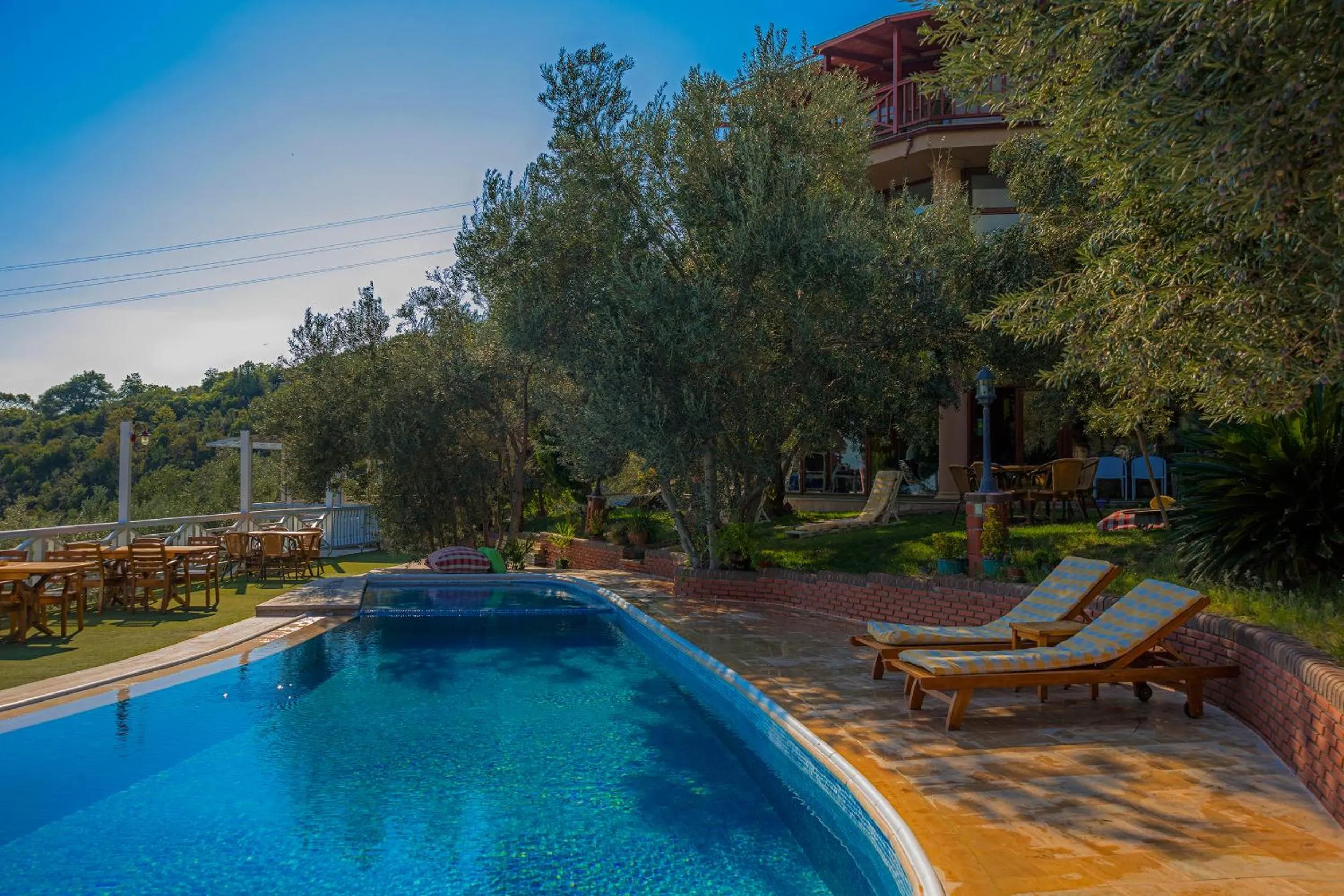Facade/entrance in Aeneas Hotel