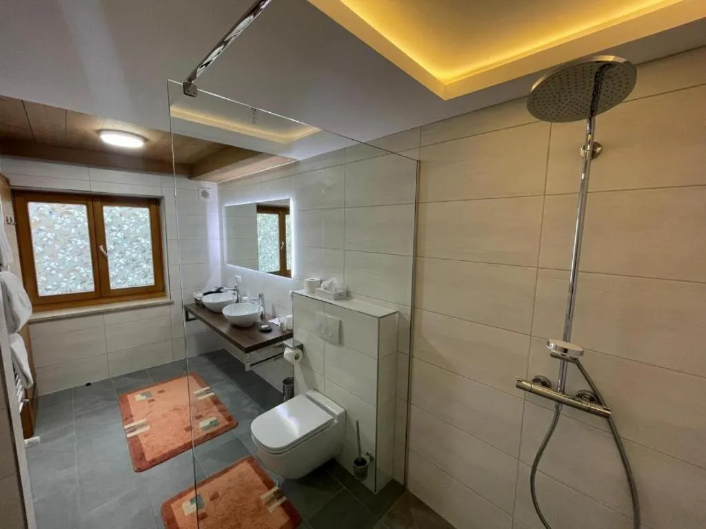 Shower in Hotel Sonnleiten