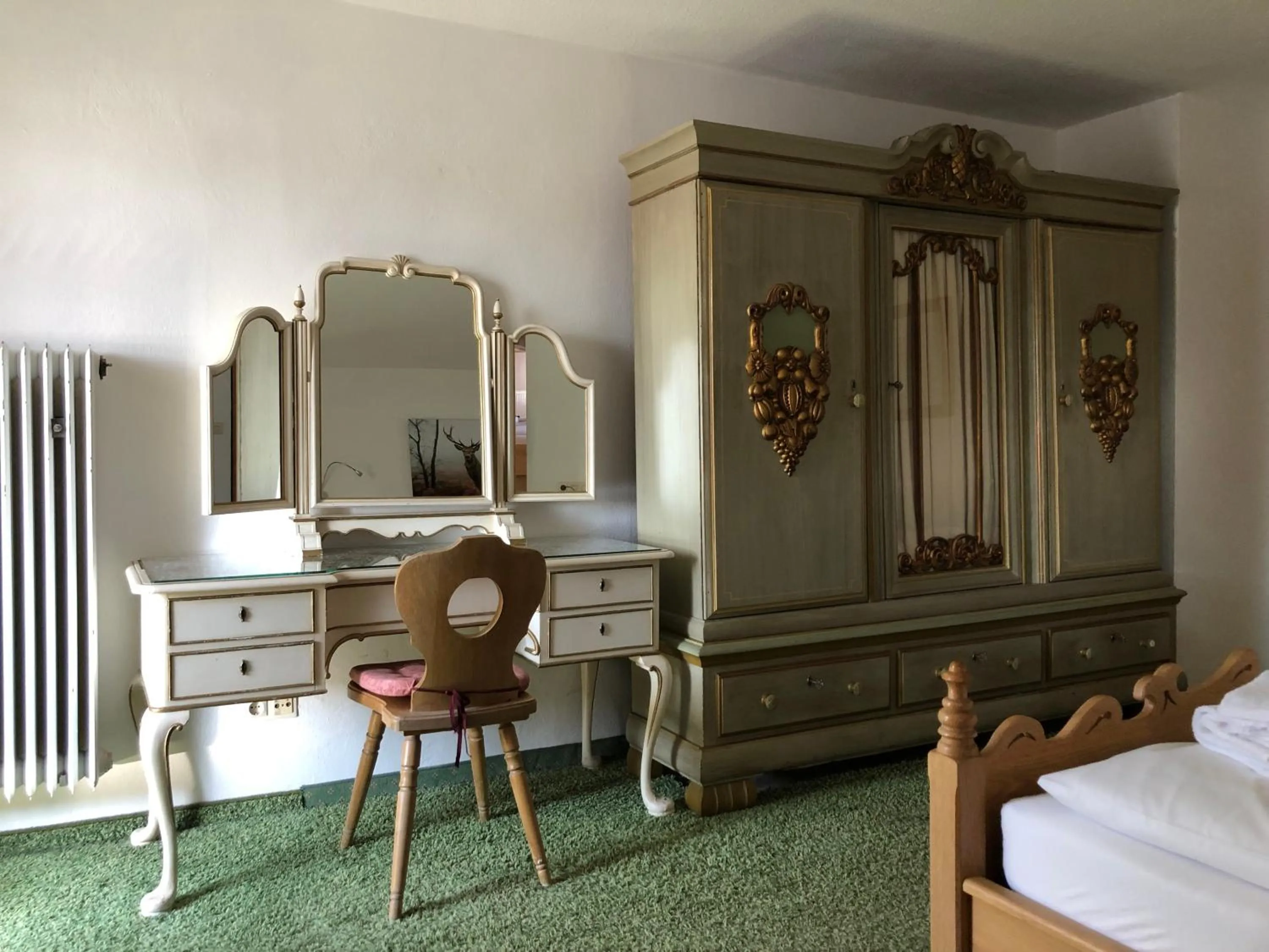 wardrobe in Hotel Sonnleiten