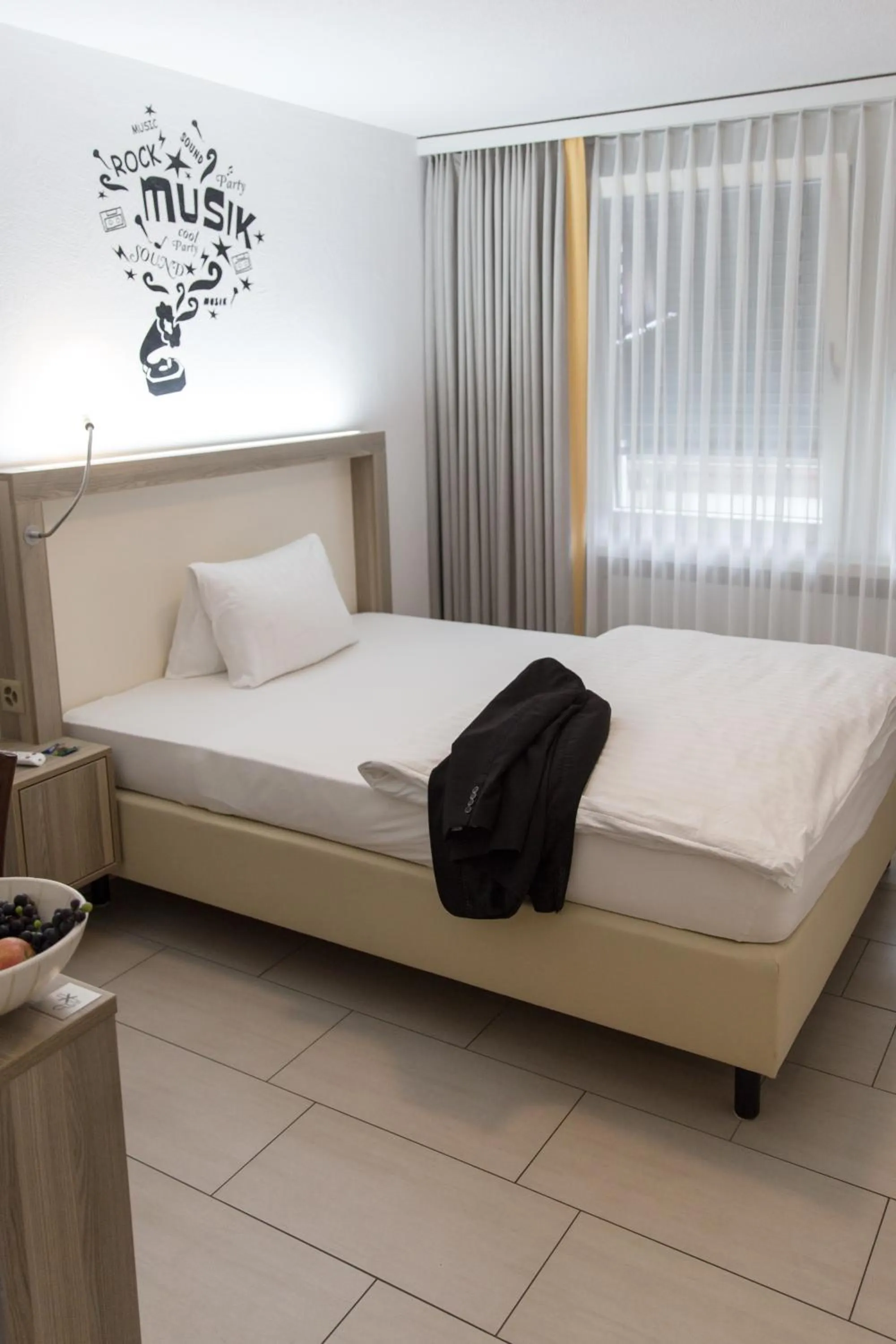 Photo of the whole room, Bed in Hotel Schäfli Siebnen