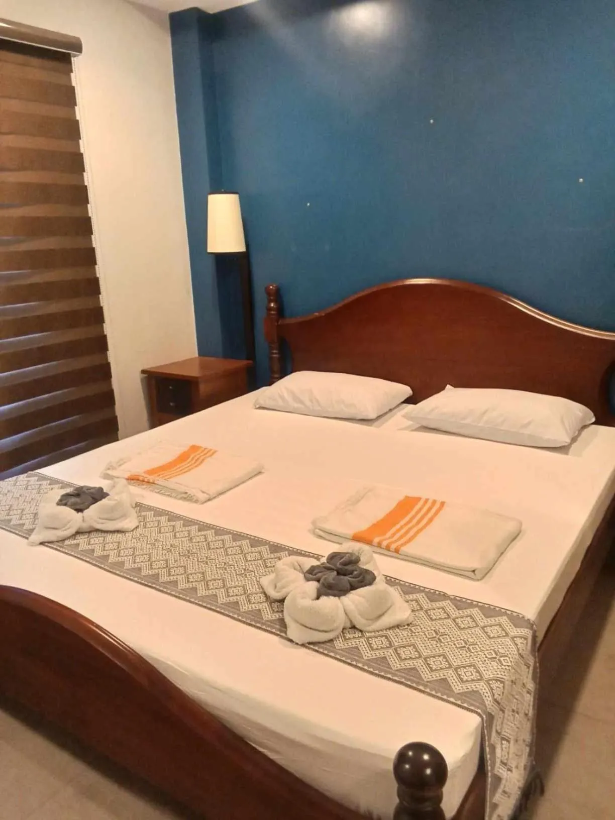 Bed in 2F Vivere Condo - Govantes Properties