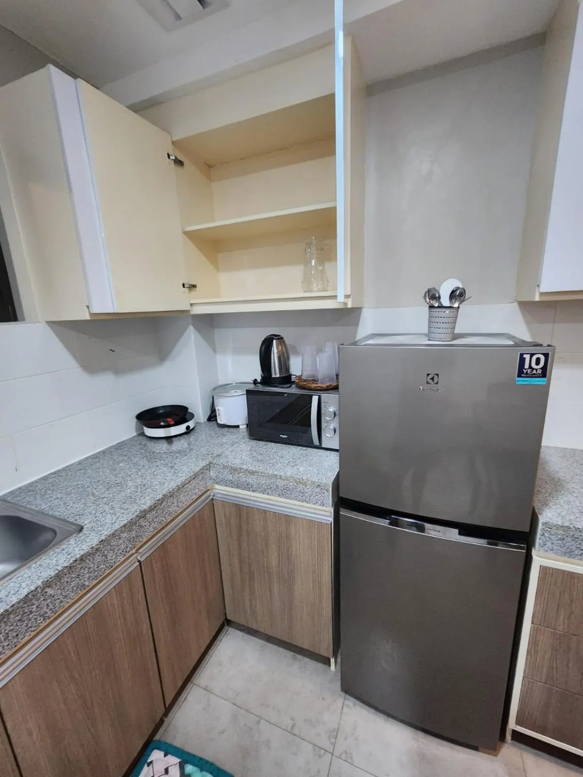 2F Vivere Condo - Govantes Properties