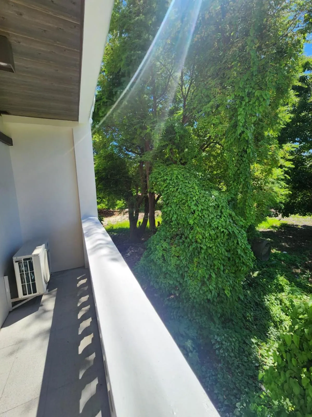 2F Vivere Condo - Govantes Properties