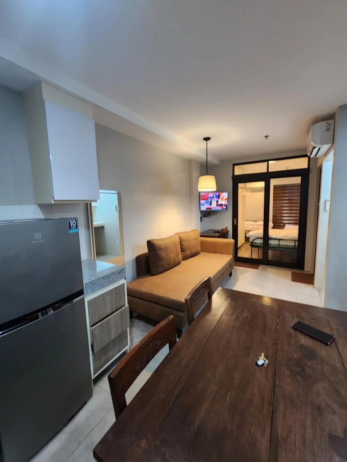 2F Vivere Condo - Govantes Properties