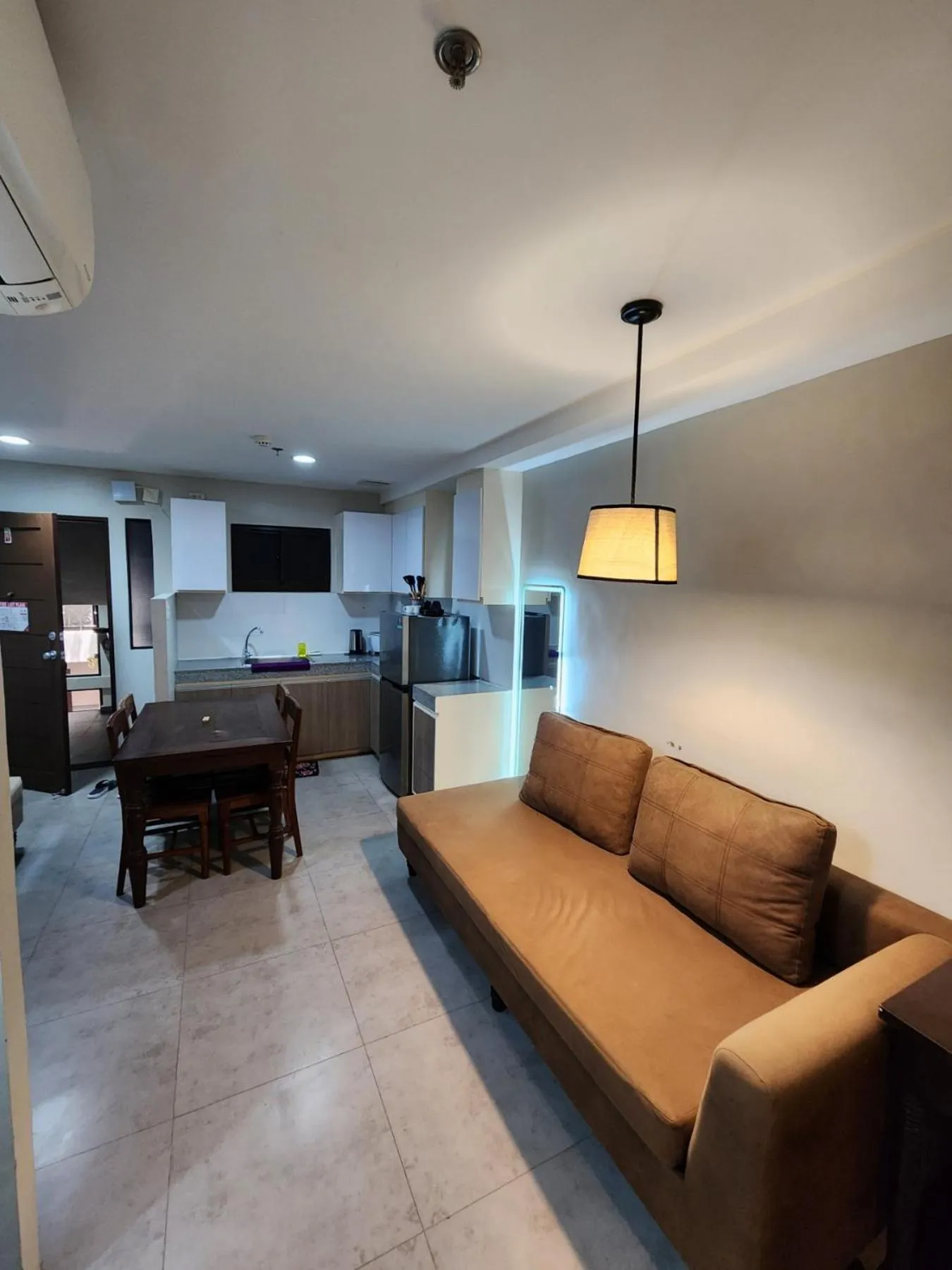 2F Vivere Condo - Govantes Properties