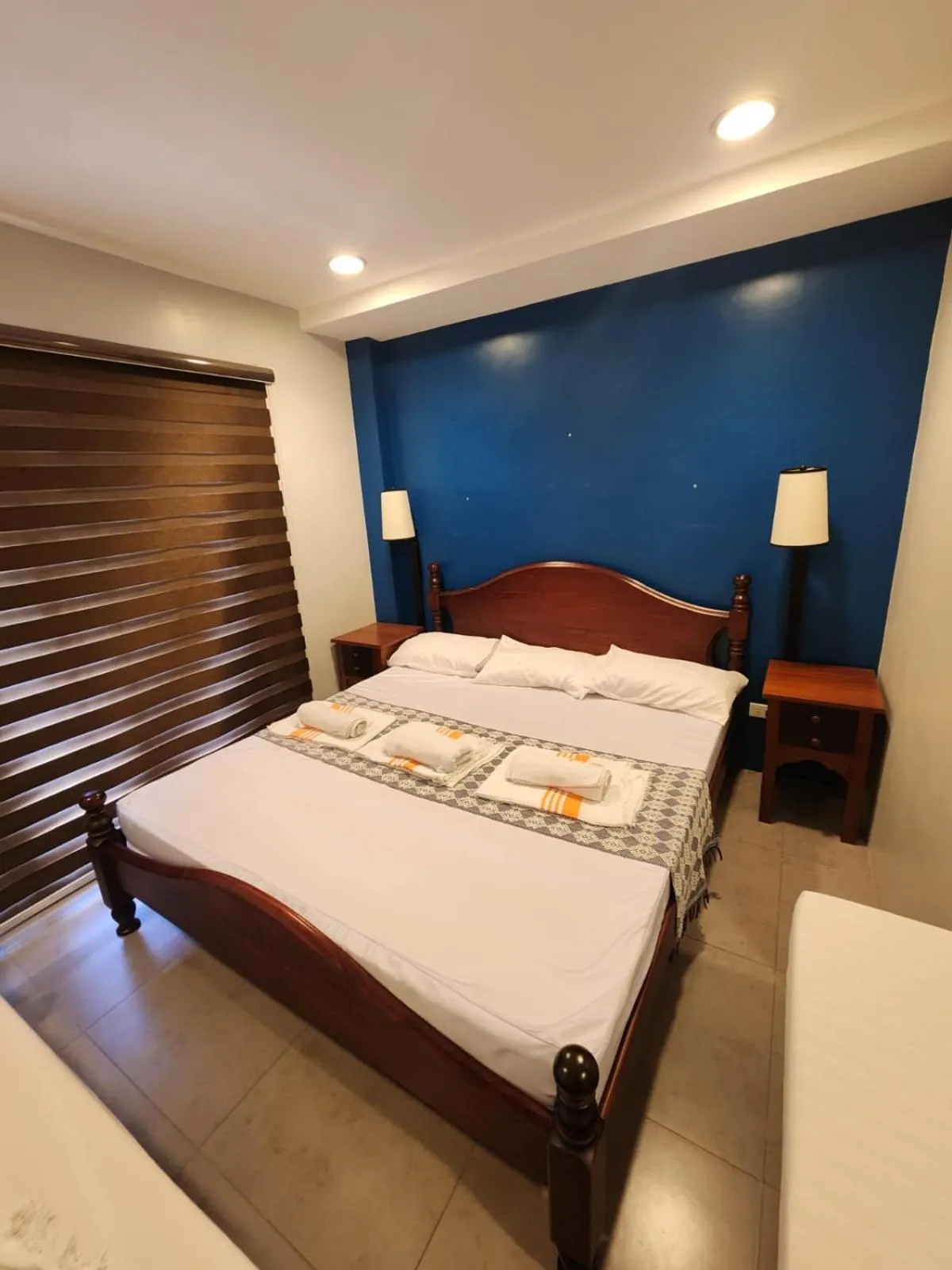 Bed in 2F Vivere Condo - Govantes Properties