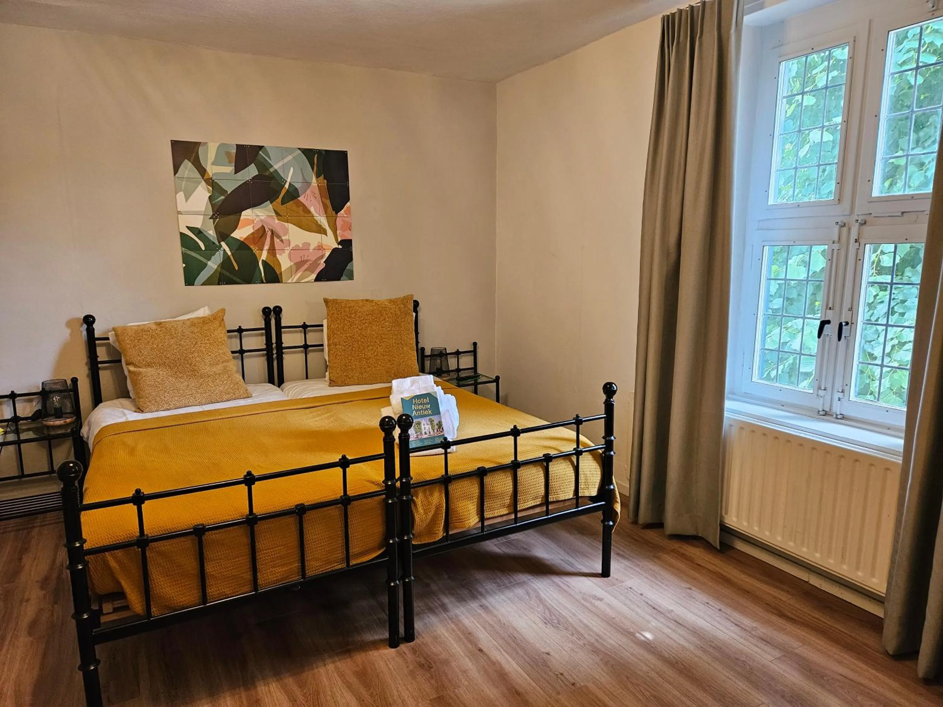 Bedroom, Bed in Hotel Nieuw Antiek