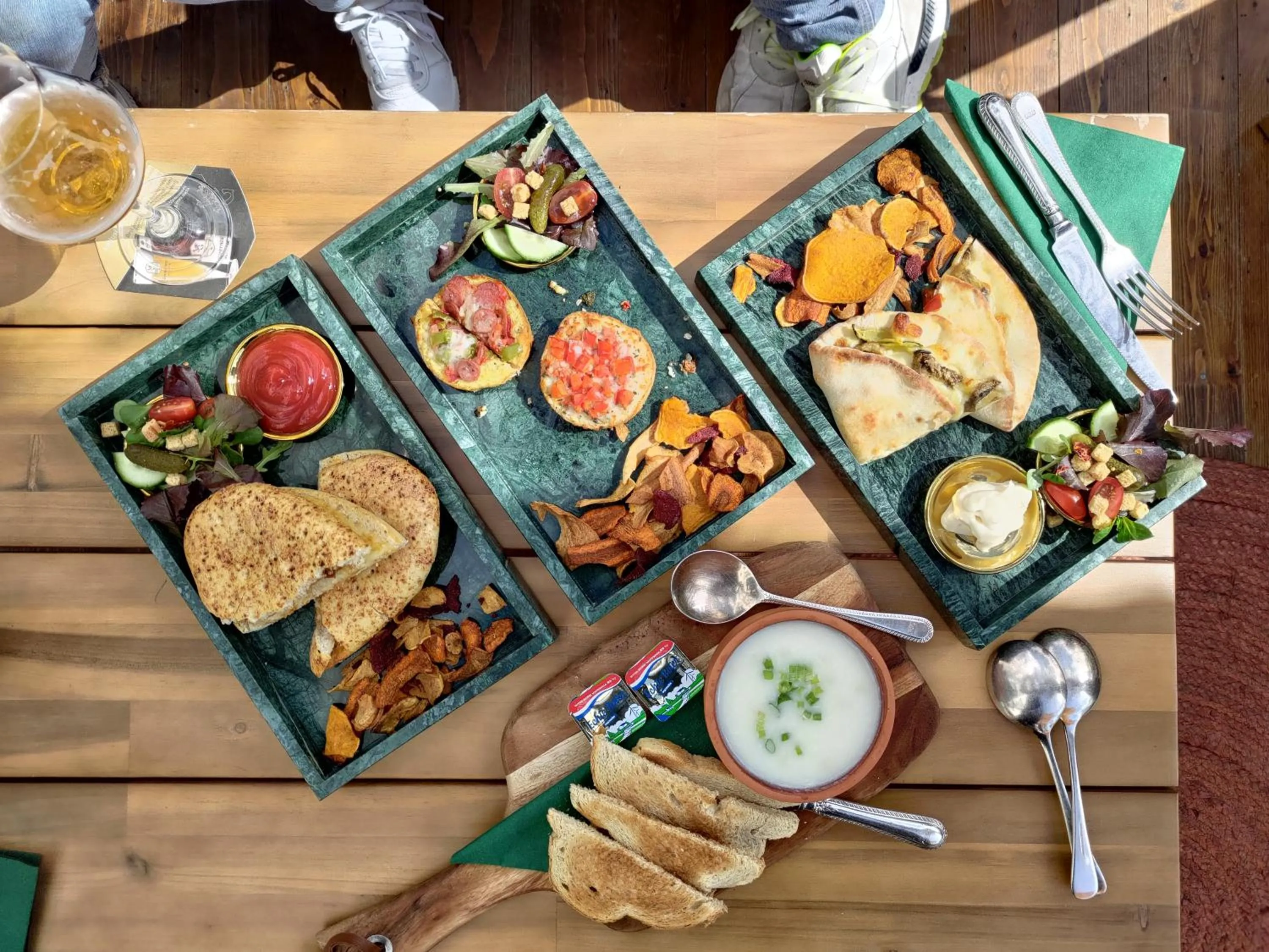 Restaurant/places to eat in Hotel Nieuw Antiek