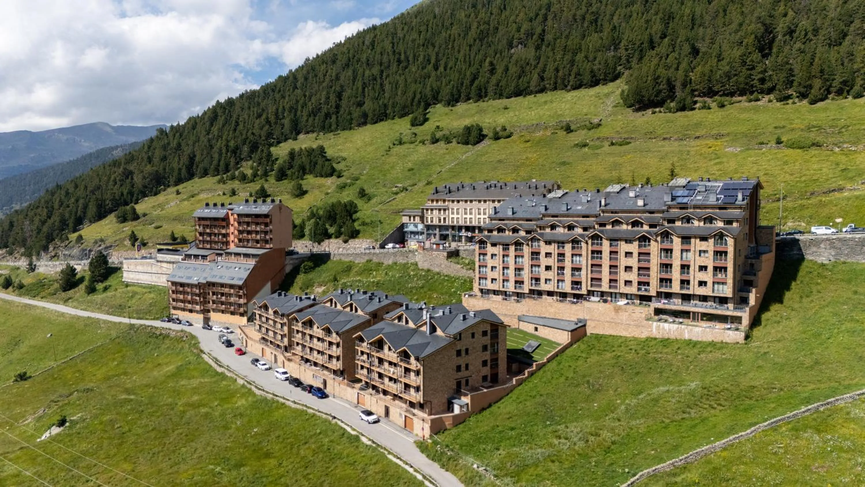Property building in Pierre & Vacances Andorra Bordes d’Envalira