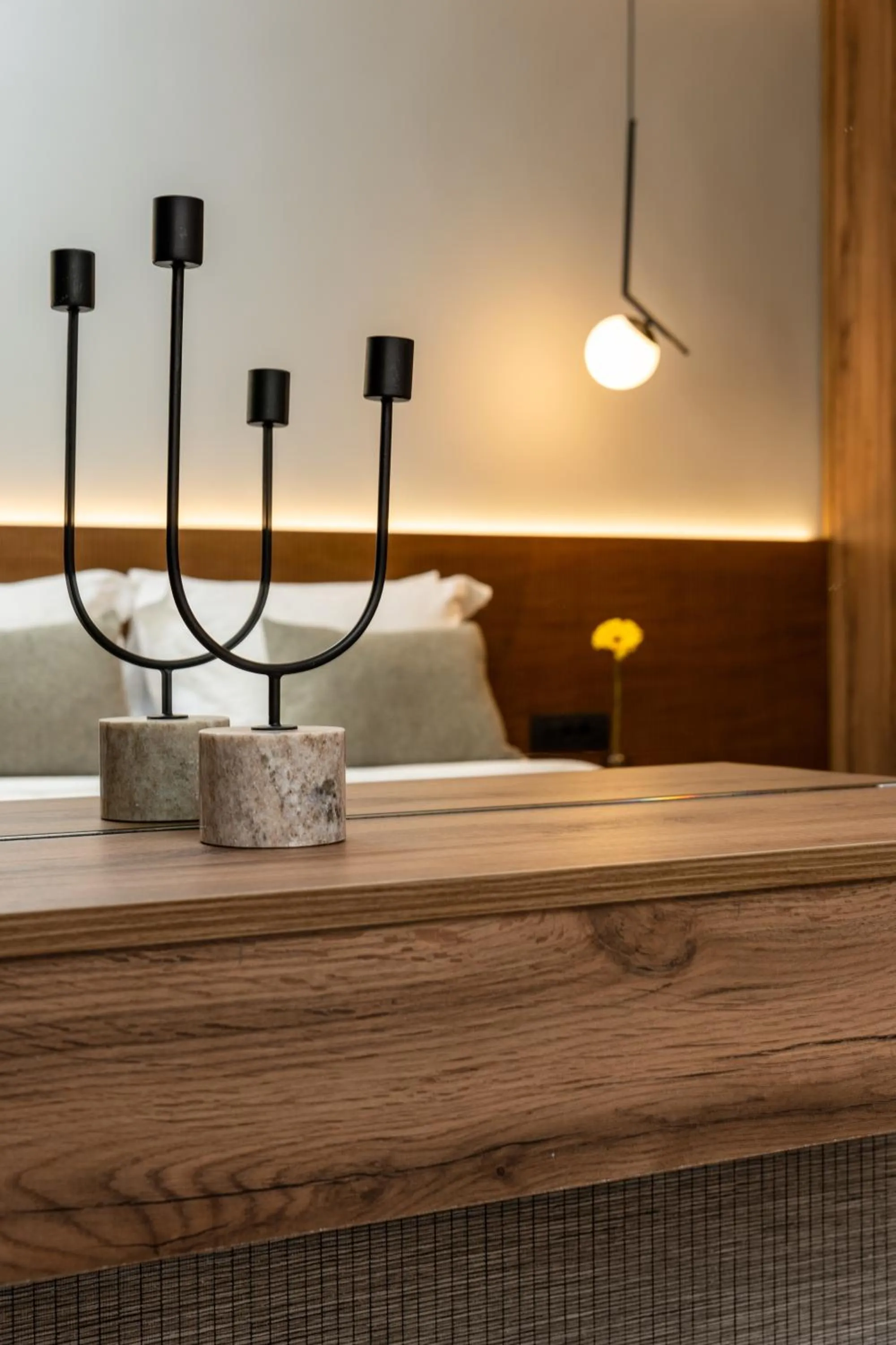 Bedroom, Bed in Omikron Luxury Residences by Semavί