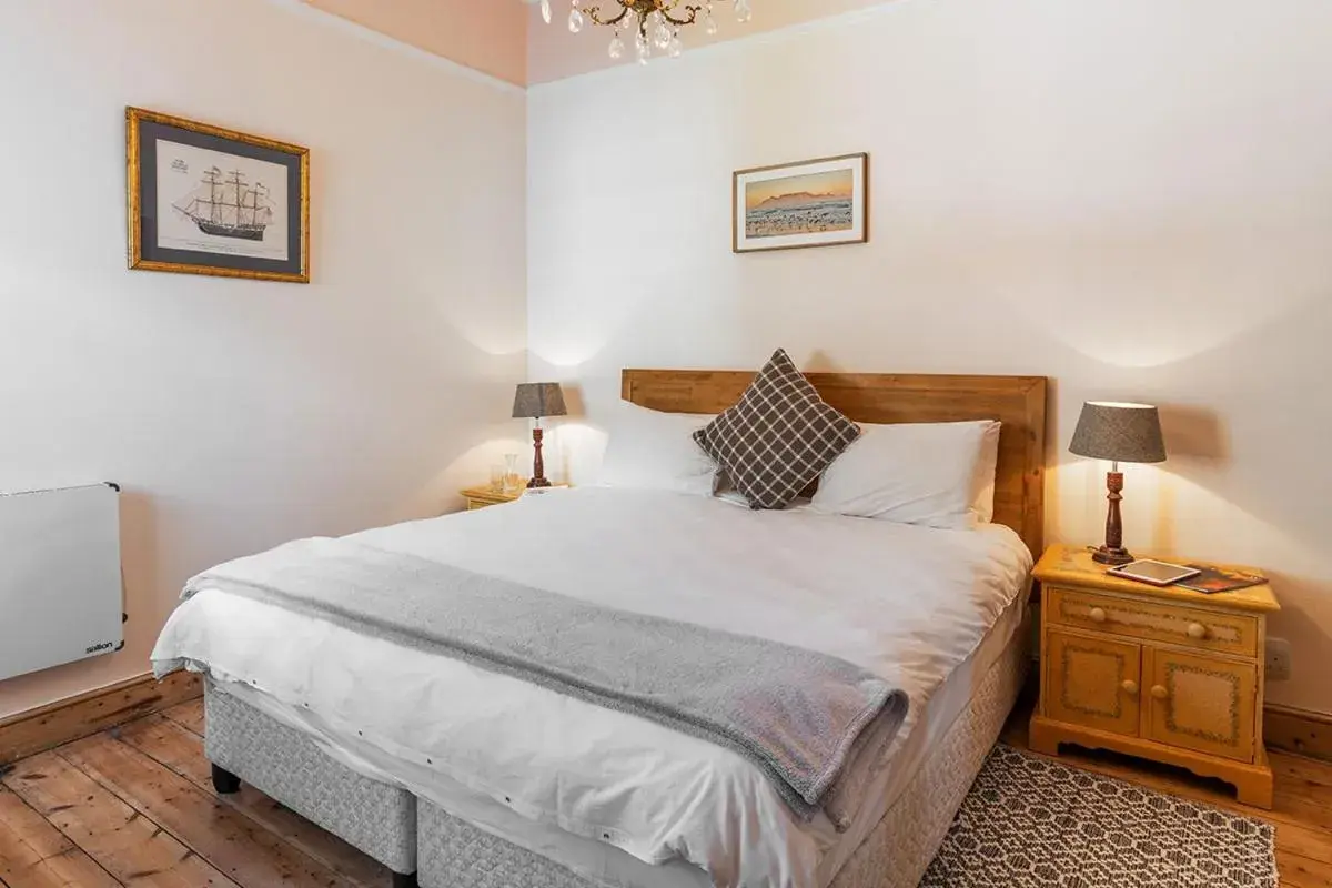 Double Room with Mountain View in Villa Bianca B & B Double Room with Mountain View in Villa Bianca B & B