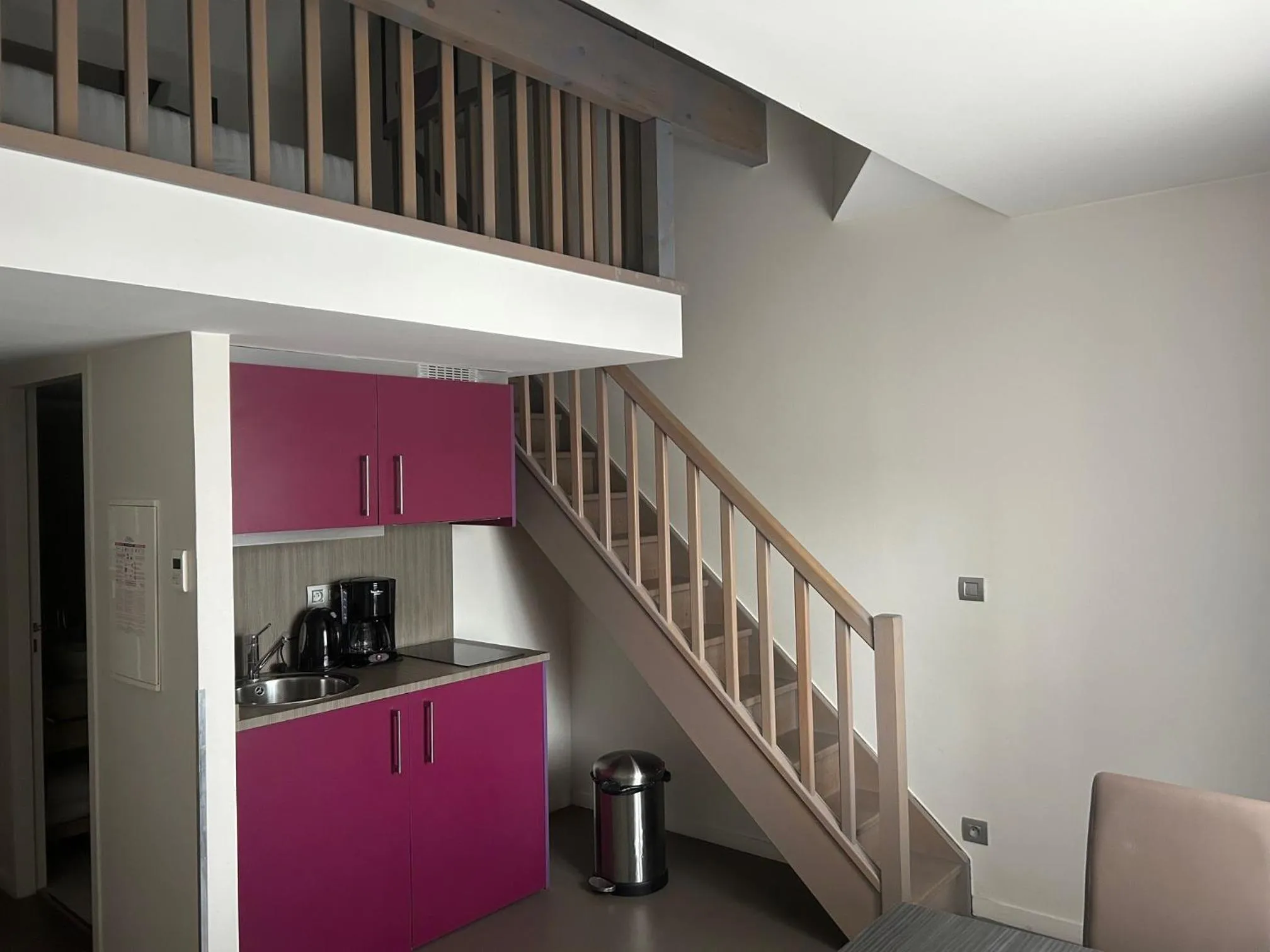 Kitchen or kitchenette in Appart'hôtel Odalys City - Dijon Centre Les Cordeliers