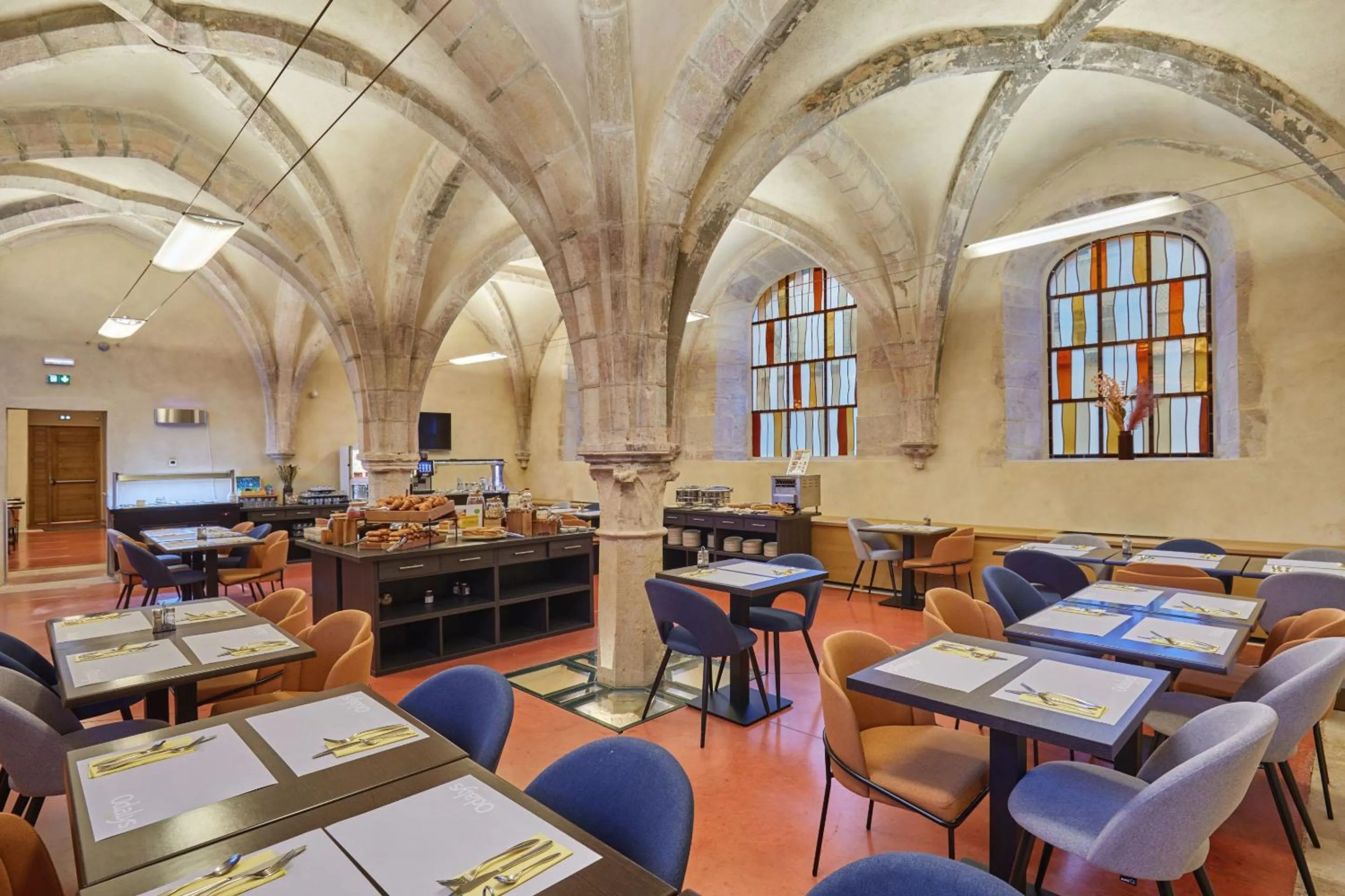 Restaurant/places to eat in Appart'hôtel Odalys City - Dijon Centre Les Cordeliers