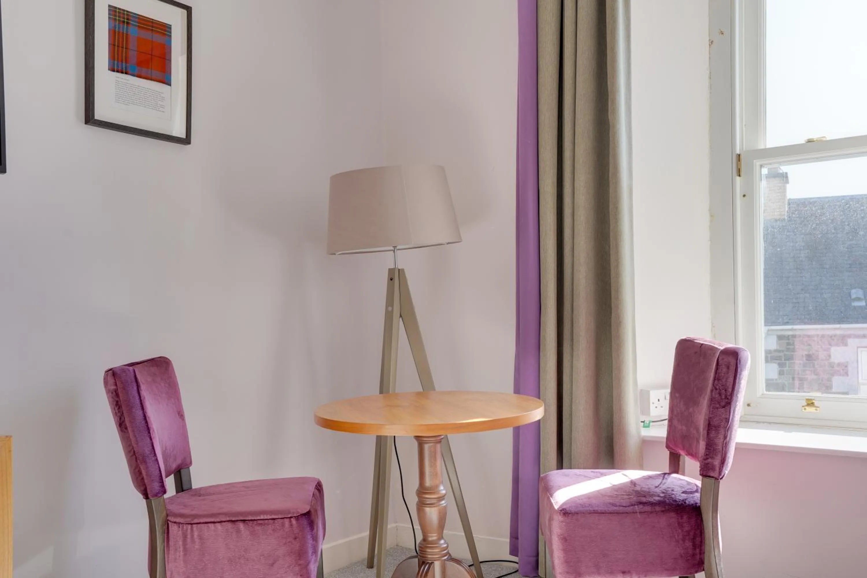 Seating area in The County Hotel - Self Check-In, Ultra Fast WI-FI, Free Parking, Central Location