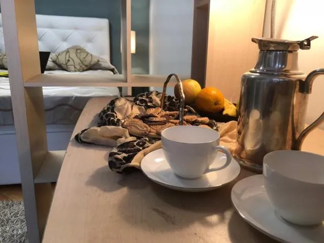 Food and drinks, Bed in Villa Bougenvilia Tomas