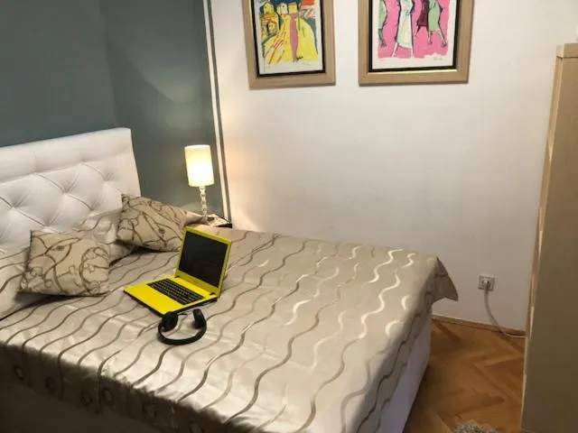 Bed in Villa Bougenvilia Tomas