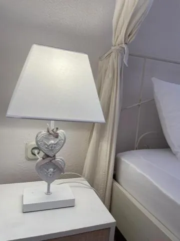 Bed in Villa Bougenvilia Tomas