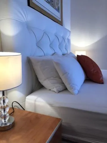 Decorative detail, Bed in Villa Bougenvilia Tomas