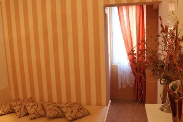 Day in Villa Bougenvilia Tomas