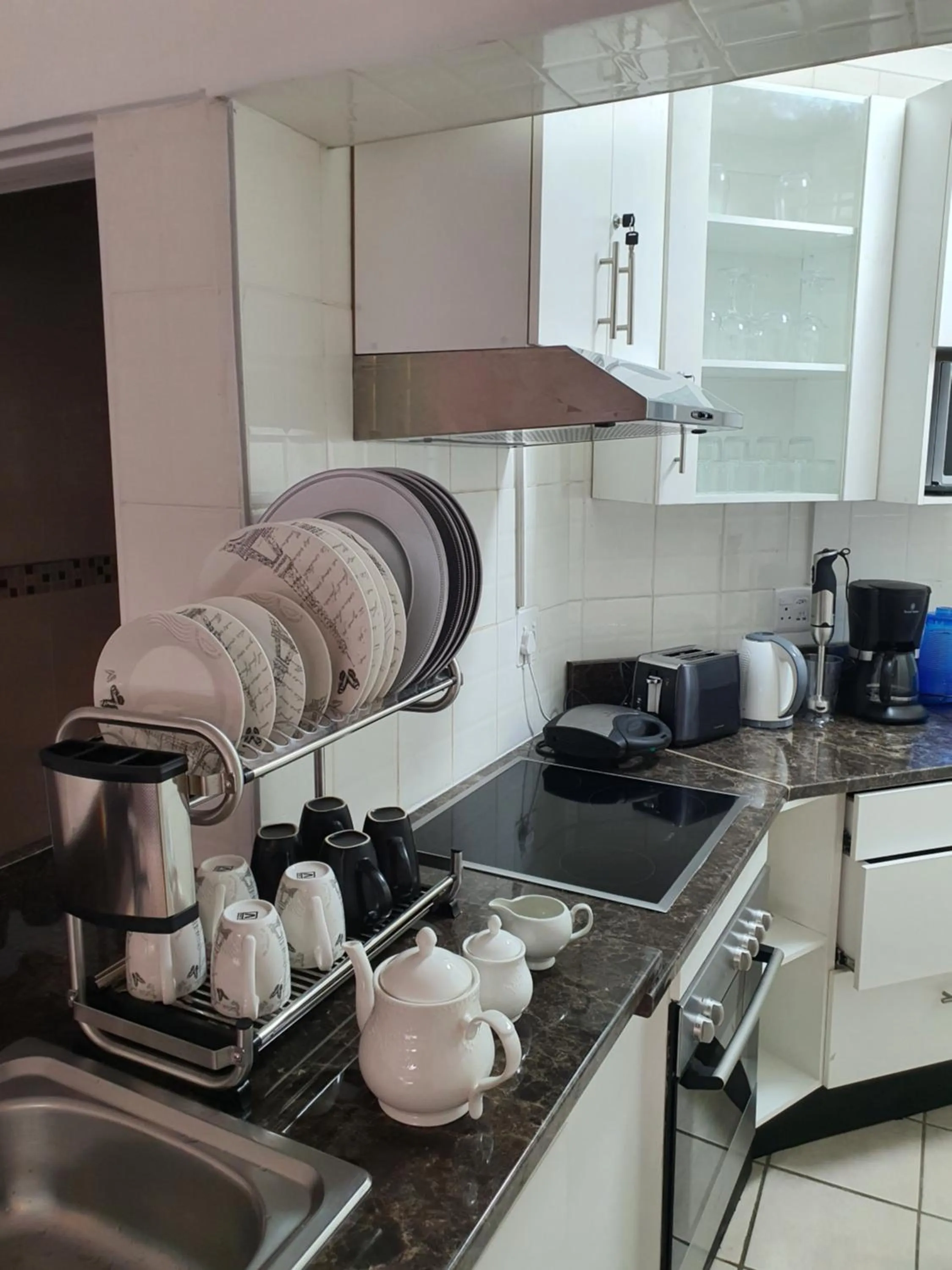 Kitchen or kitchenette in Sunnyridge Lodge