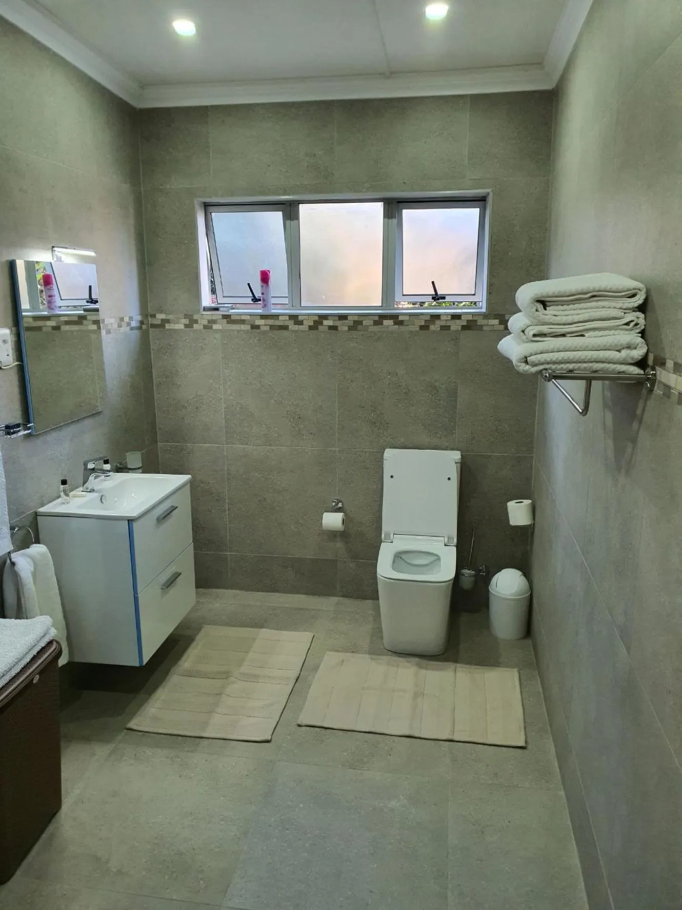 Bathroom in Sunnyridge Lodge