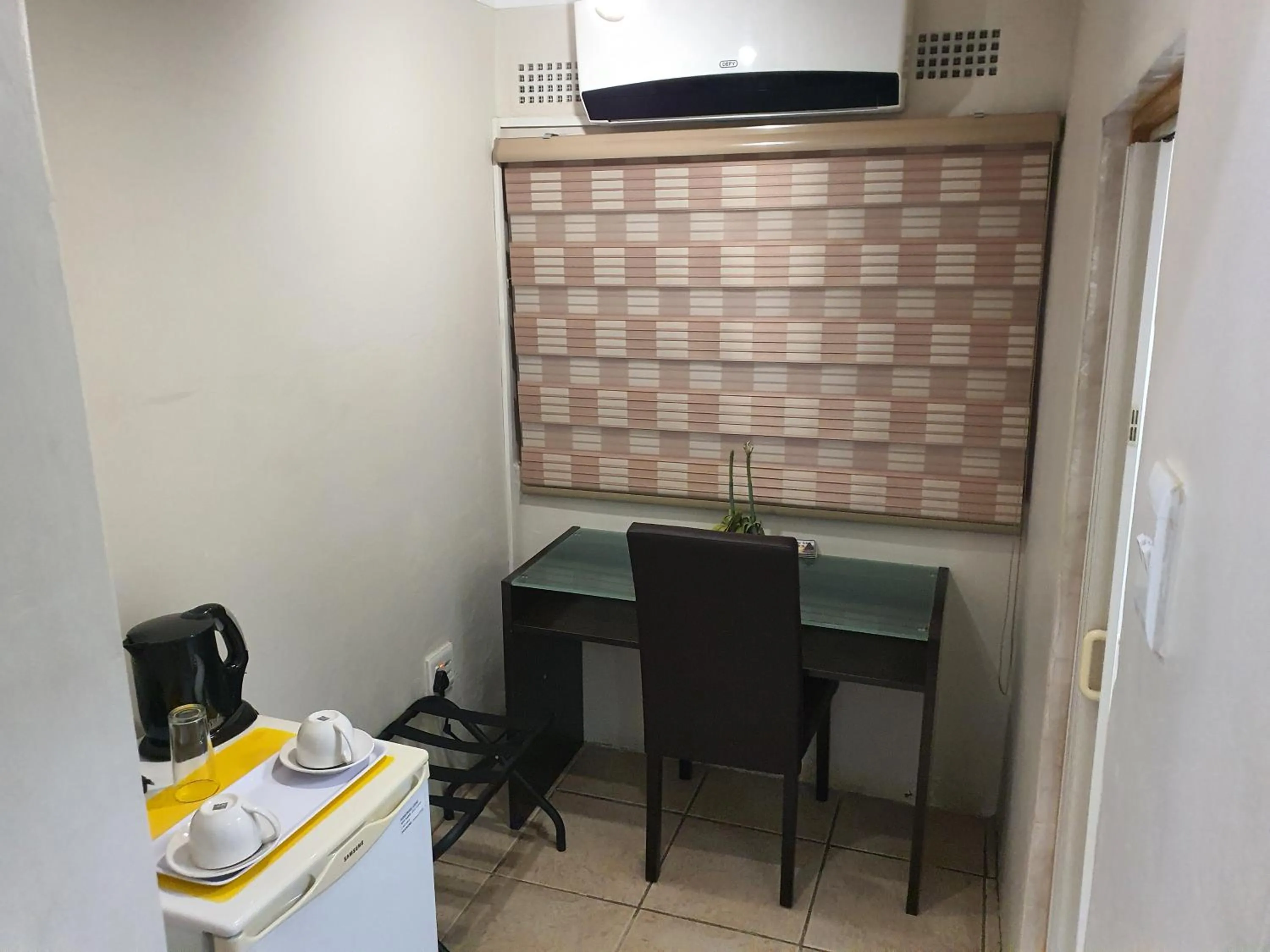 Seating area in Sunnyridge Lodge