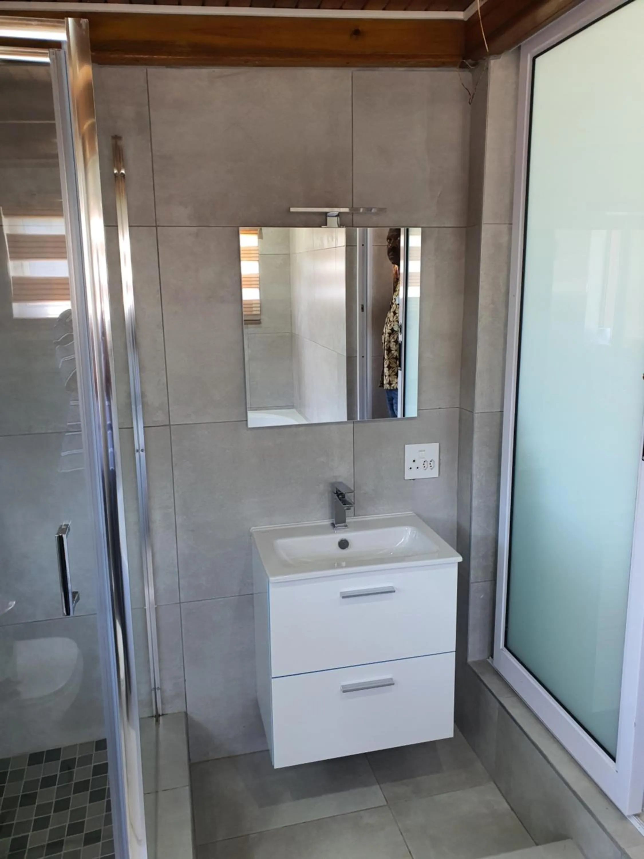 Bathroom in Sunnyridge Lodge