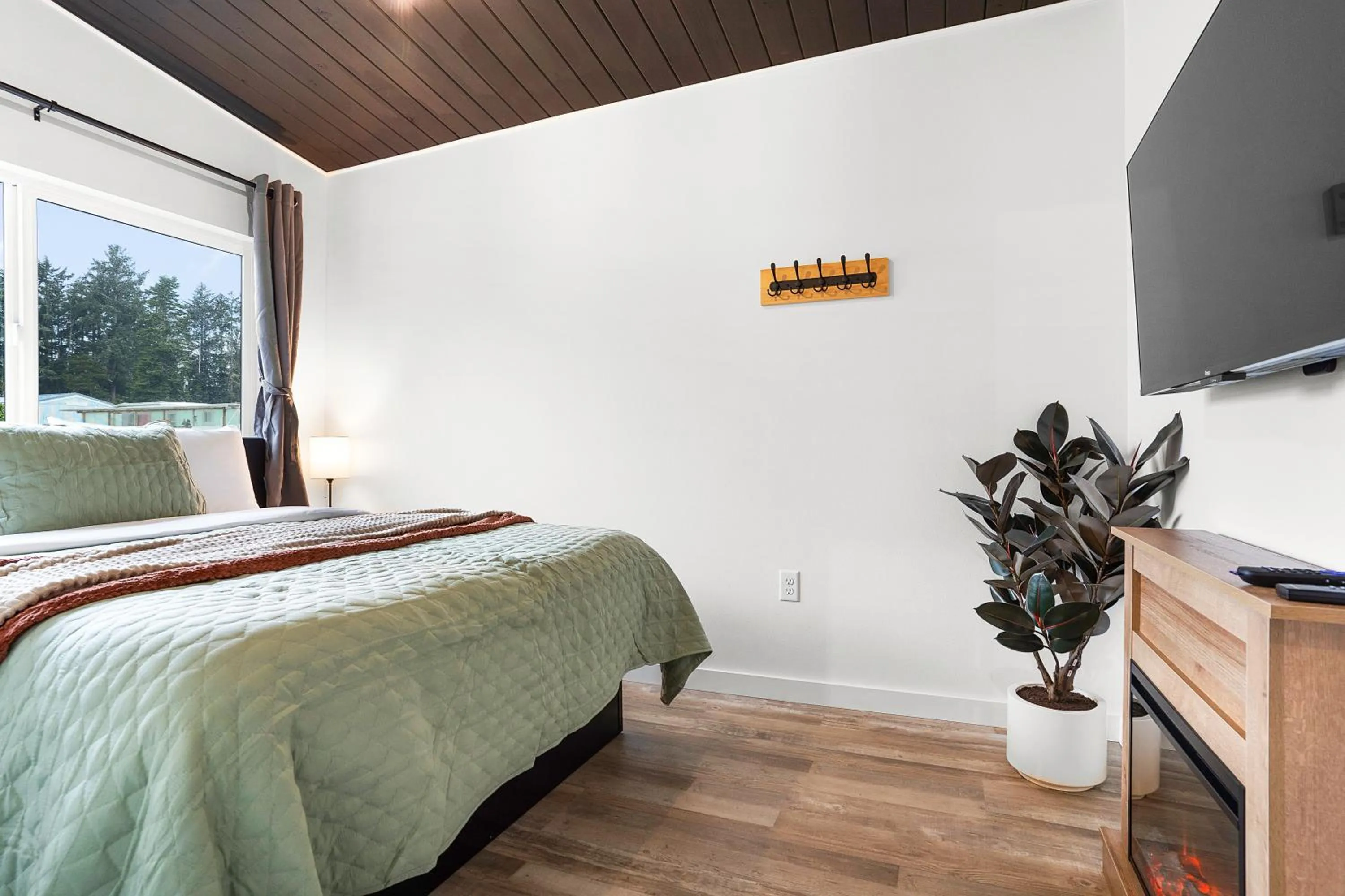 Bedroom, Bed in South Bay Inn